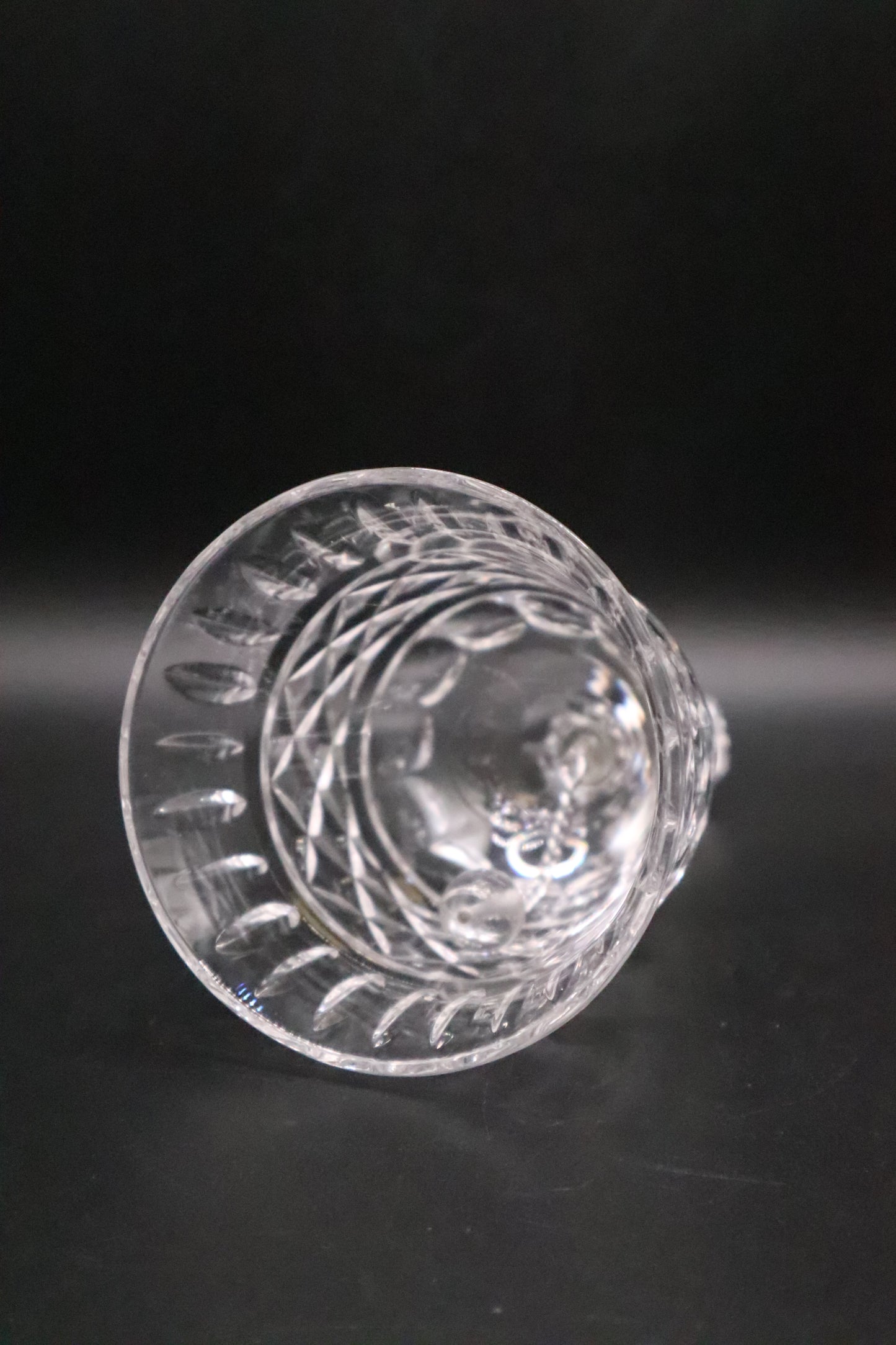 VINTAGE DIAMOND CUT CRYSTAL BELL