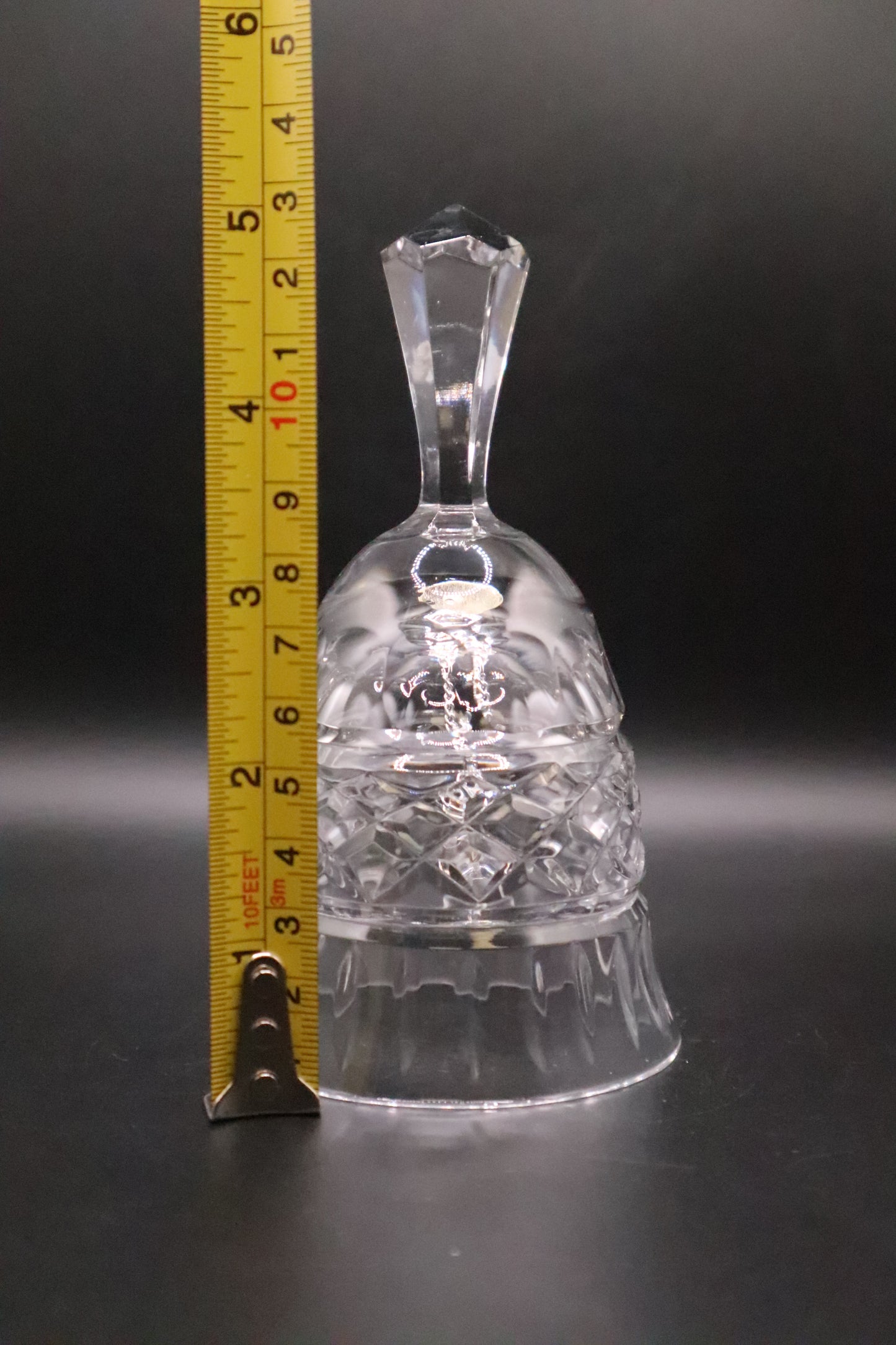 VINTAGE DIAMOND CUT CRYSTAL BELL