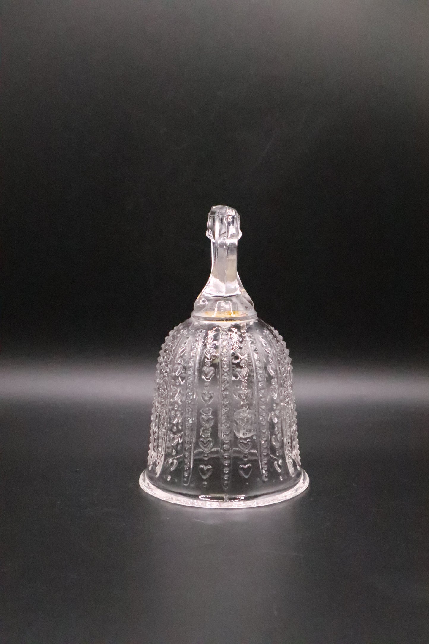 VINTAGE 1984 TREASURED HEARTS FOSTORIA AVON EXCLUSIVE CLEAR GLASS