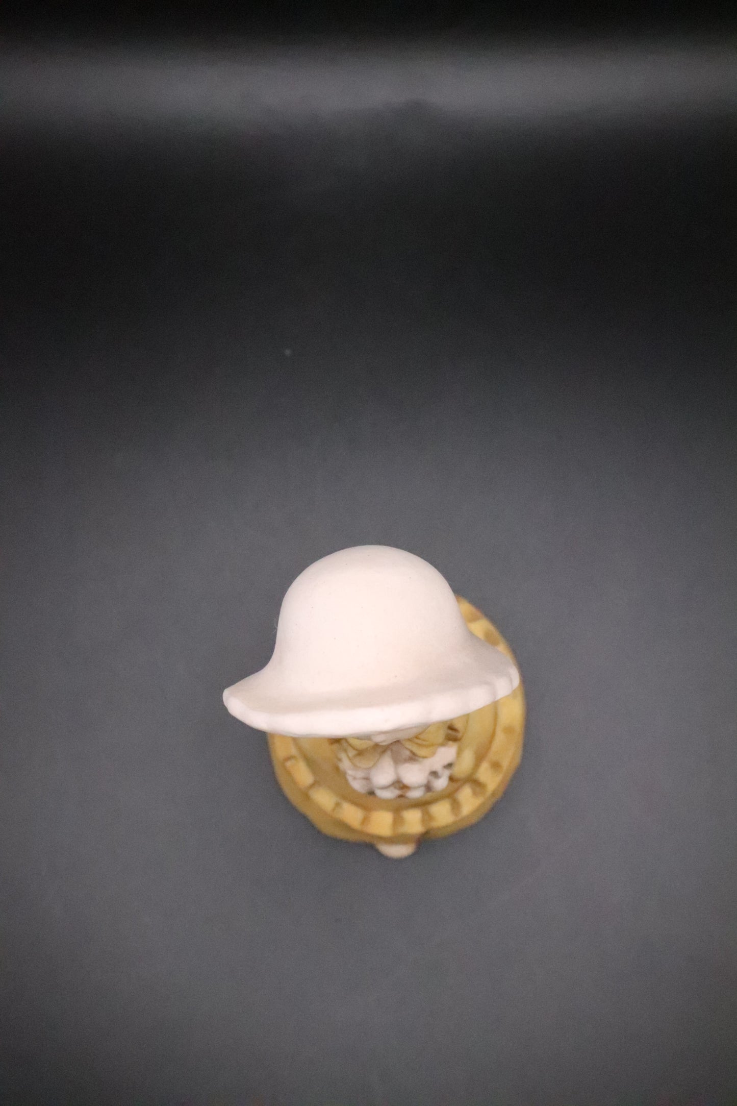 VINTAGE JAPAN POTTERY SOUTHERN CHARM BOUQUET GIRLL BELL
