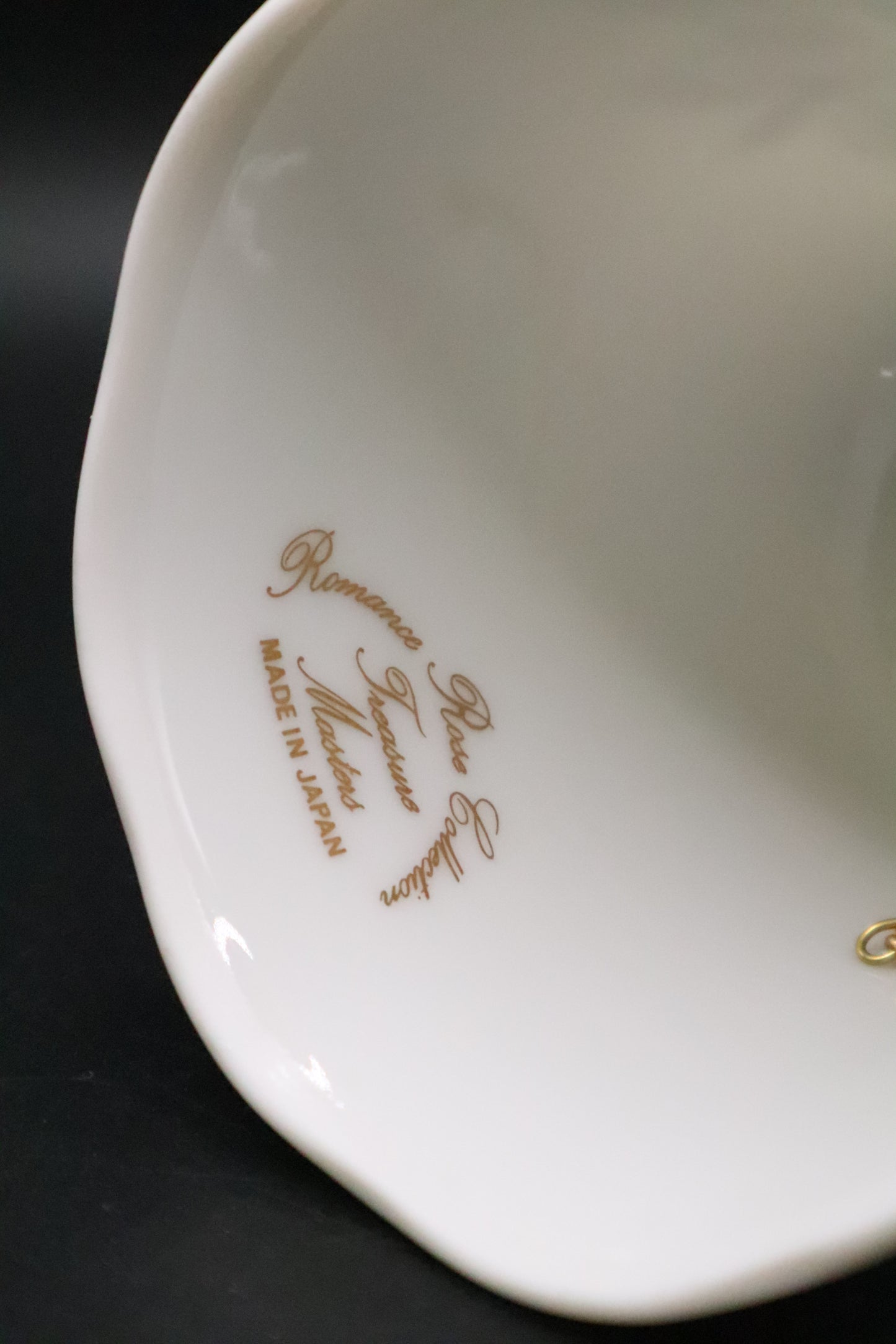 VINTAGE PORCELAIN 25TH ANNIVERSARY BELL TREASURE MASTER ROMANCE ROSE COLLECTION