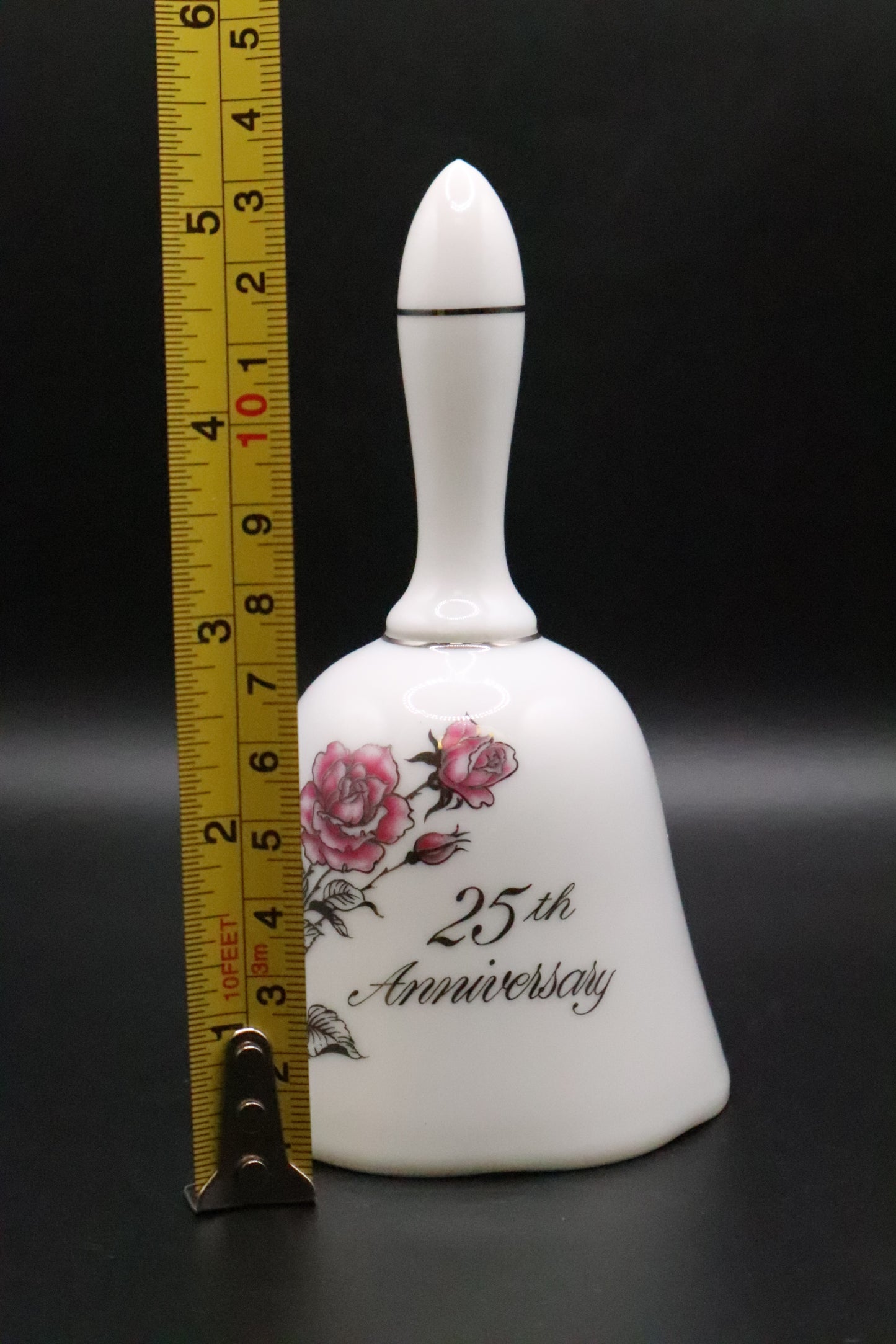VINTAGE PORCELAIN 25TH ANNIVERSARY BELL TREASURE MASTER ROMANCE ROSE COLLECTION