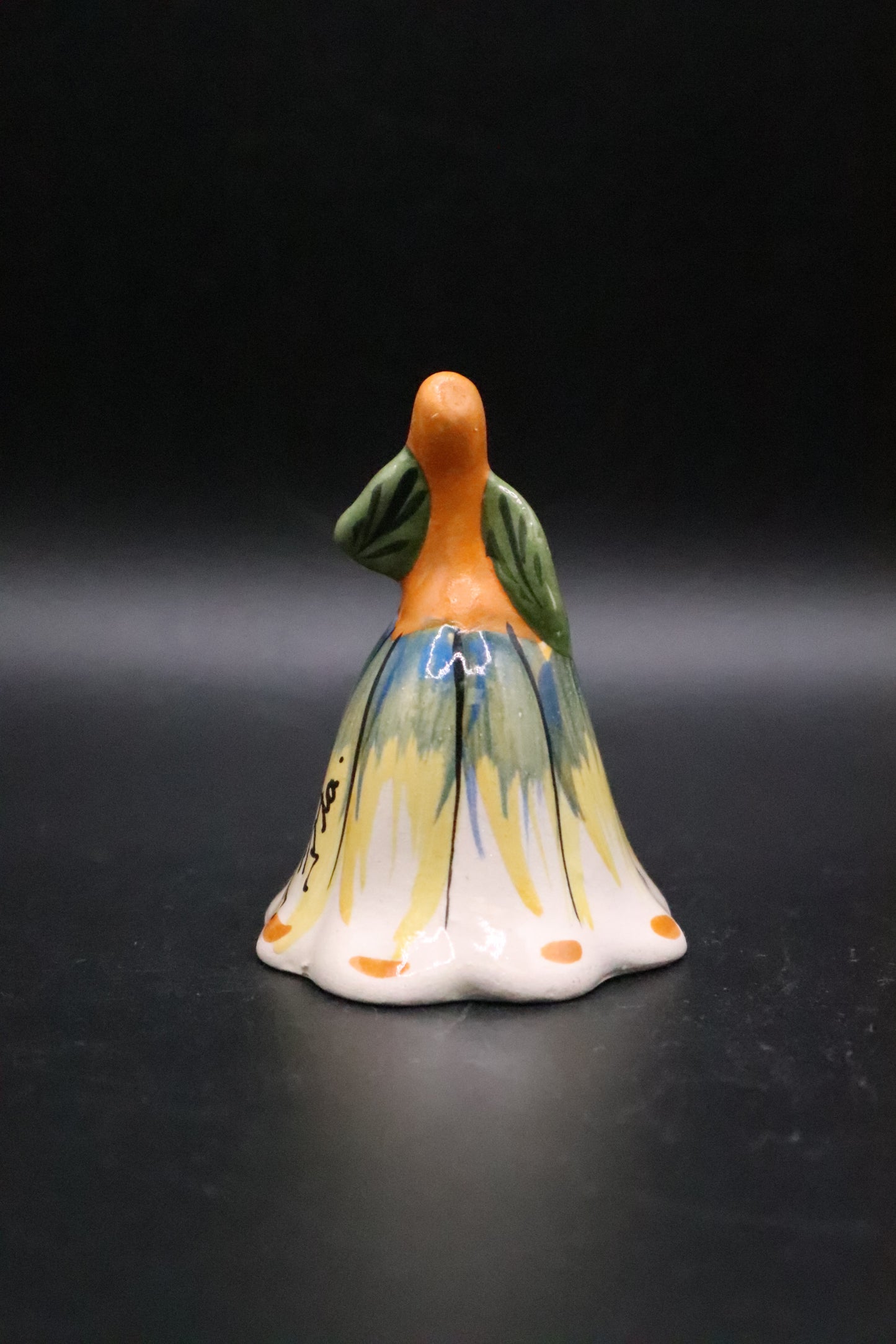 VINTAGE HAND PAINTED CERAMIC LILY FLOWER BLOSSOM BELL