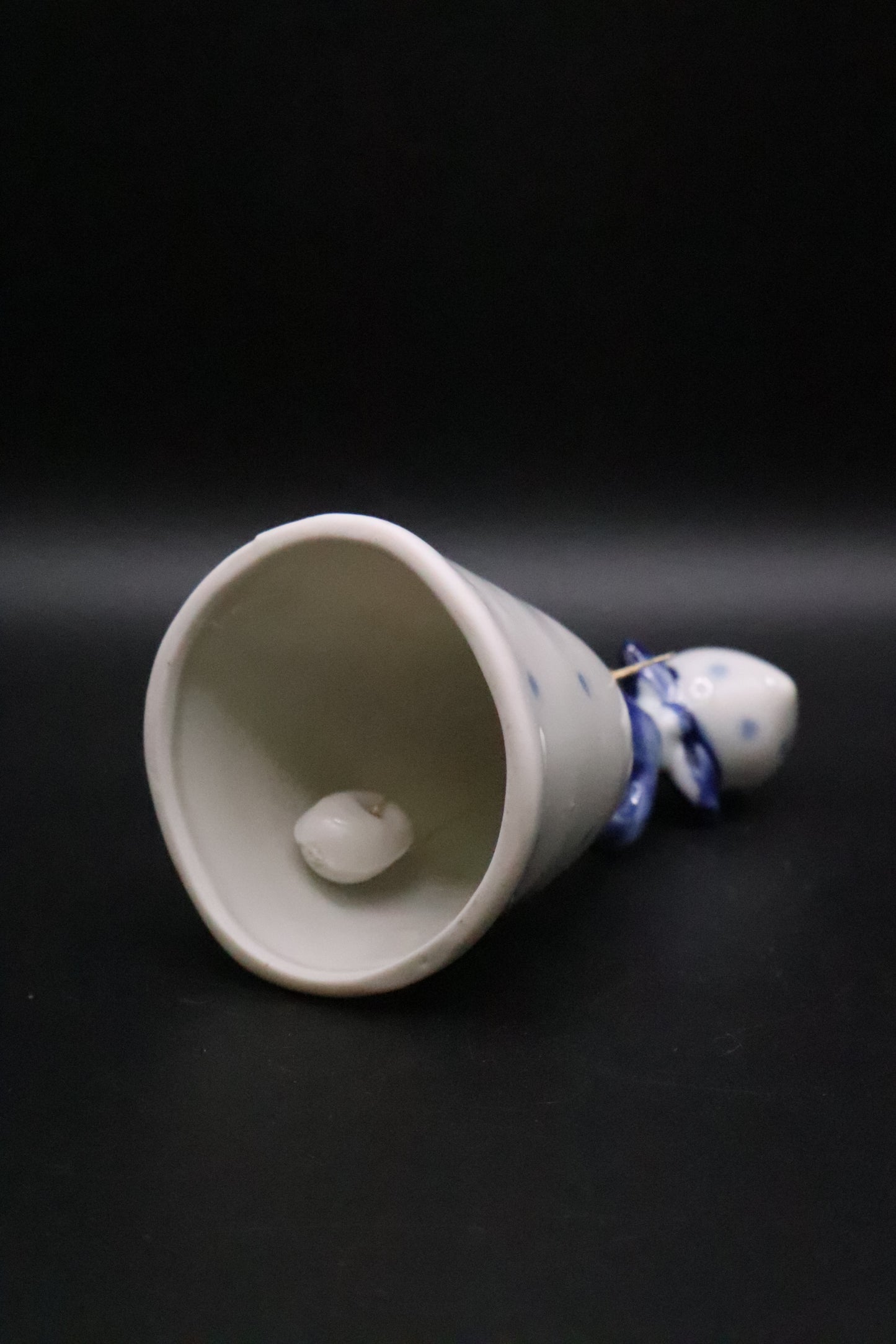 VINTAGE BLUE AND WHITE DUTCH GIRL PORCELAIN BELL