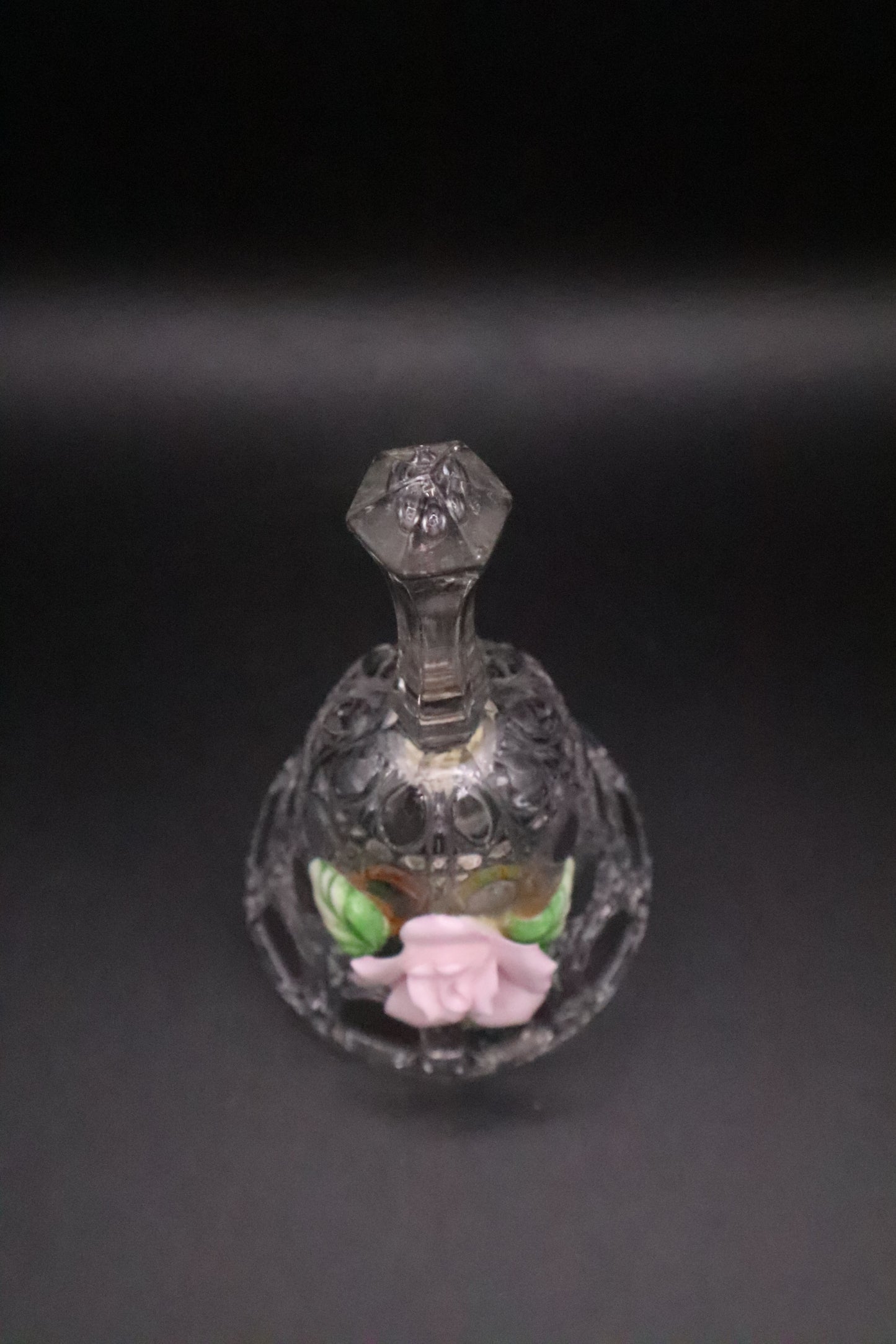 VINTAGE CUT CLEAR GLASS WITH CERAMIC ROSE BELL