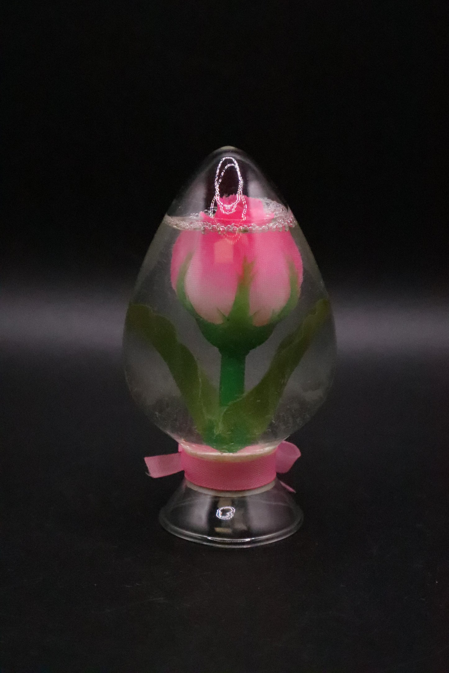 VINTAGE TAIWAN ROSE IN WATER GLOBE