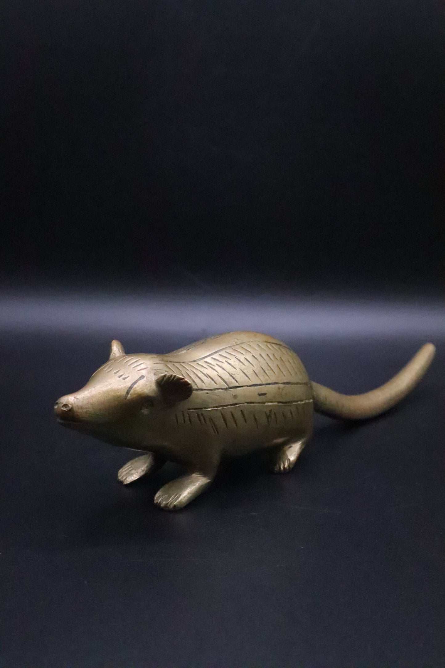 VINTAGE ETCHED BRASS MOUSE