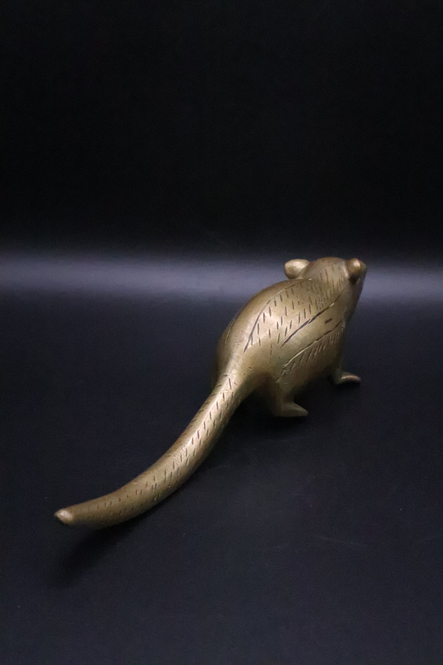 VINTAGE ETCHED BRASS MOUSE