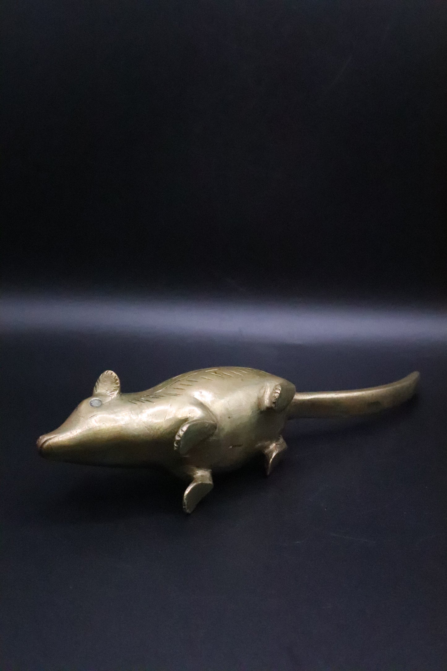 VINTAGE ETCHED BRASS MOUSE
