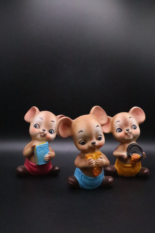 VINTAGE LEFTON CHEESE, PAN AND COOKBOOK MICE SET OF 3