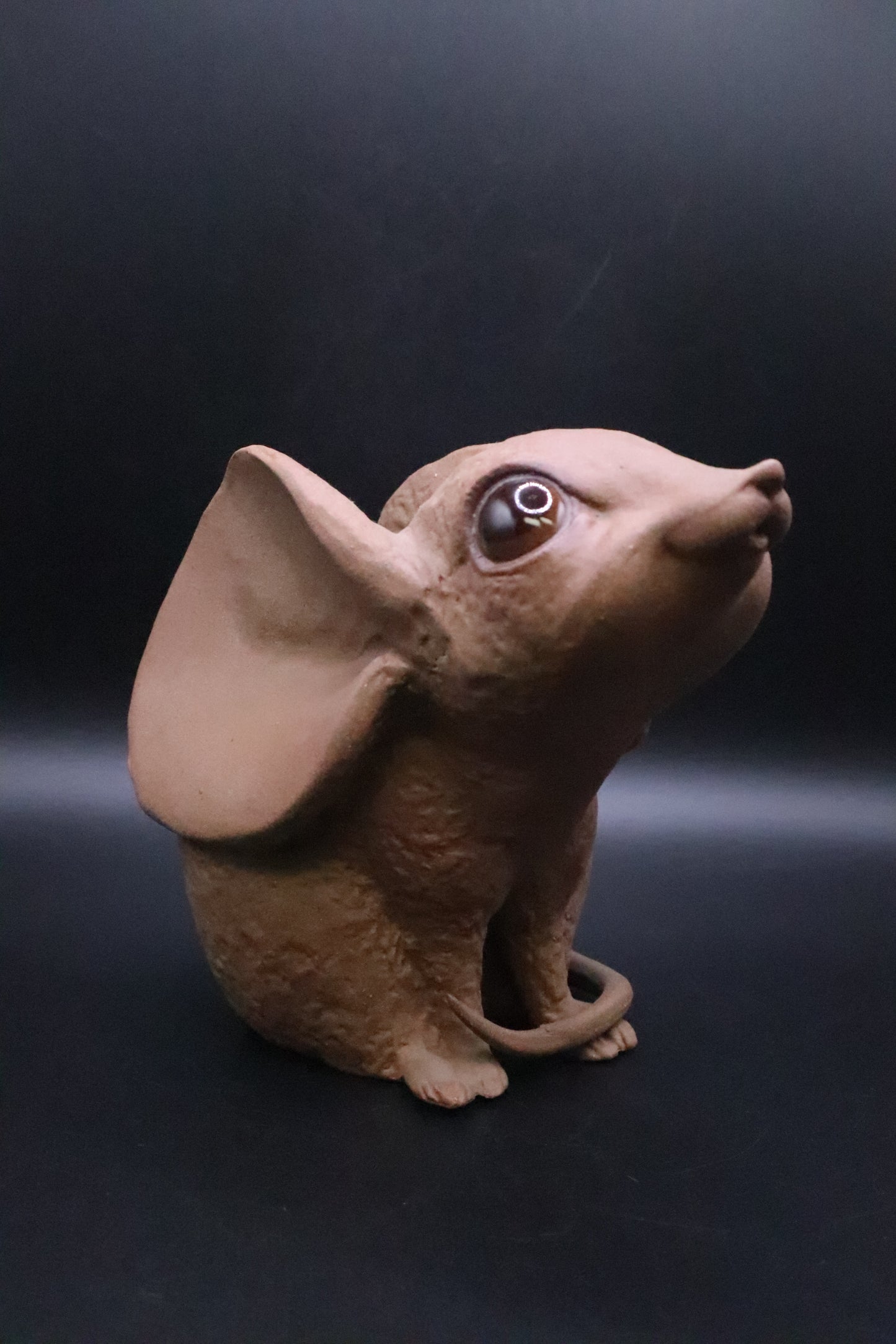 VINTAGE ANTHONY FREEMAN MCFARLIN STUDIO SITTING BIG EARED MOUSE