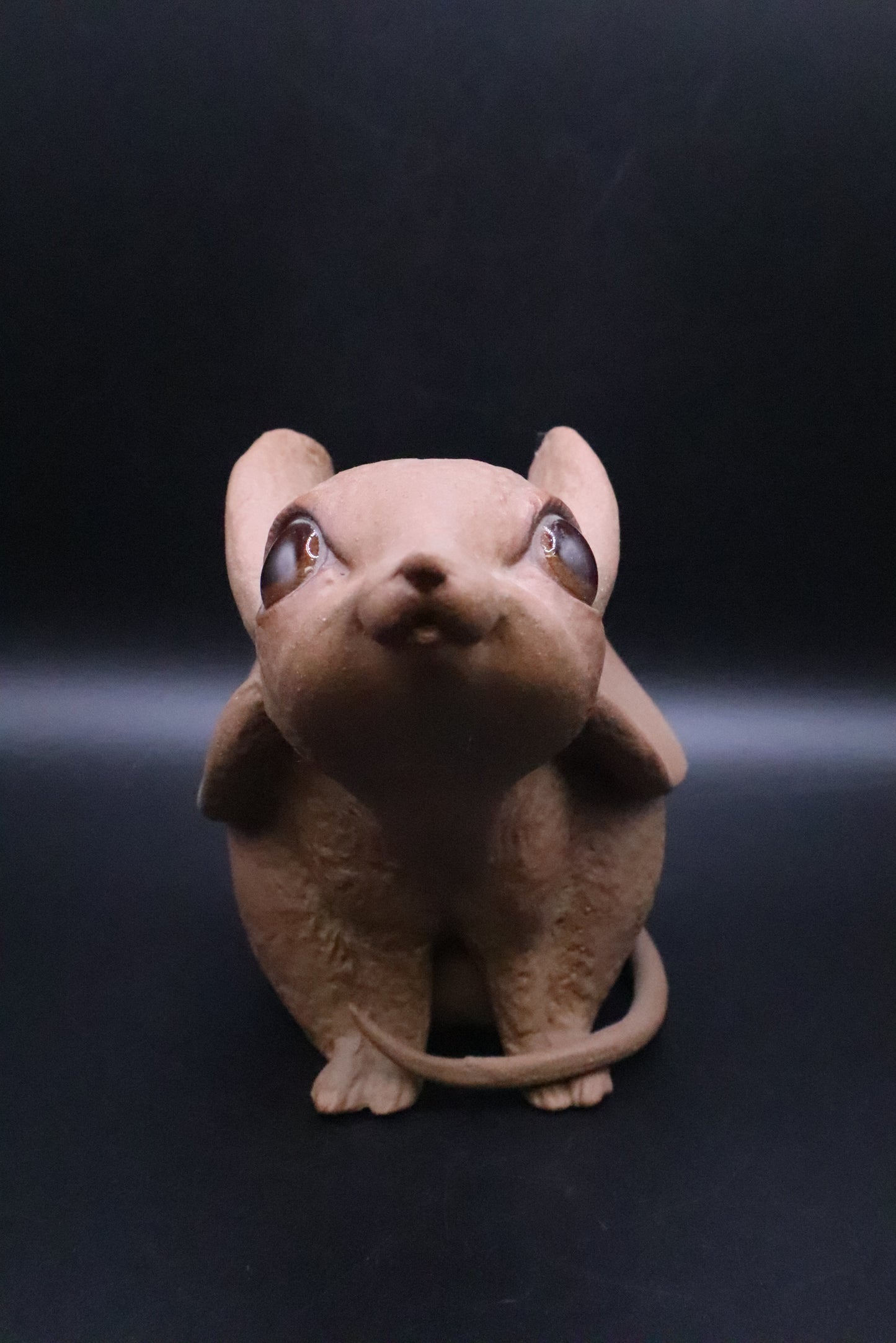 VINTAGE ANTHONY FREEMAN MCFARLIN STUDIO SITTING BIG EARED MOUSE