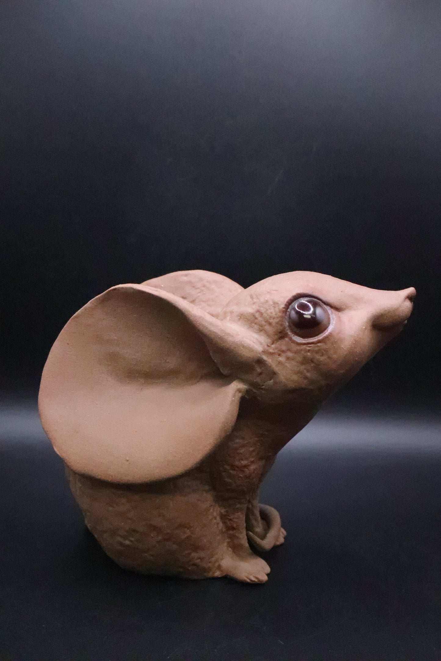 VINTAGE ANTHONY FREEMAN MCFARLIN STUDIO SITTING BIG EARED MOUSE