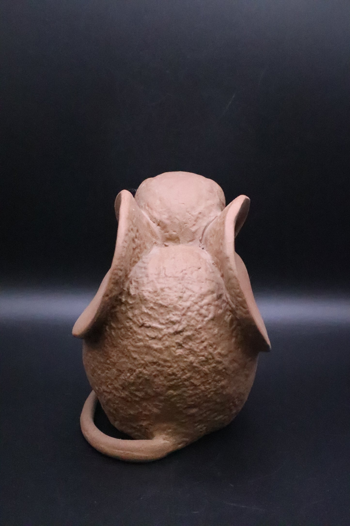 VINTAGE ANTHONY FREEMAN MCFARLIN STUDIO SITTING BIG EARED MOUSE