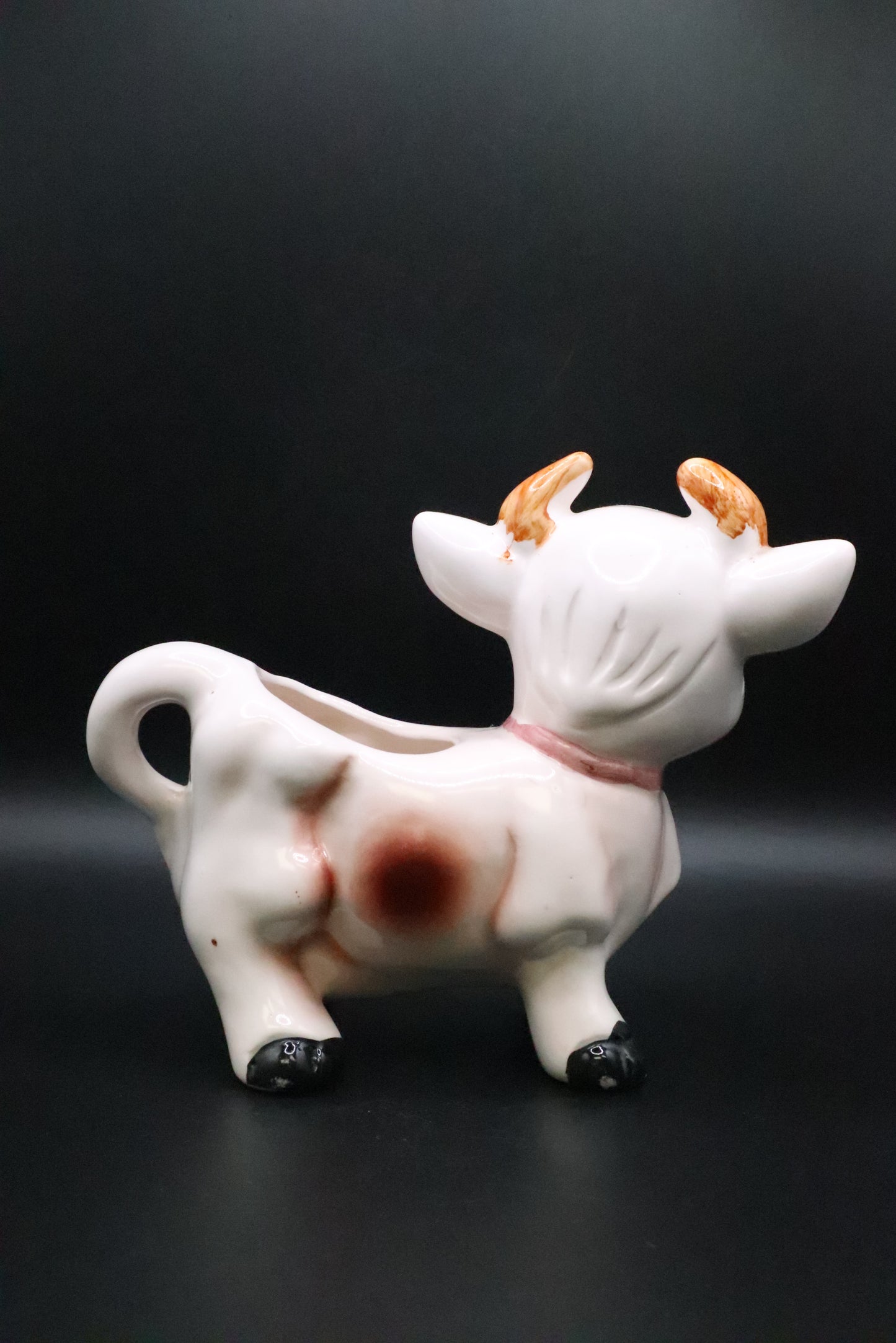 VINTAGE CERAMIC COW CREAMER BROWN AND WHITE