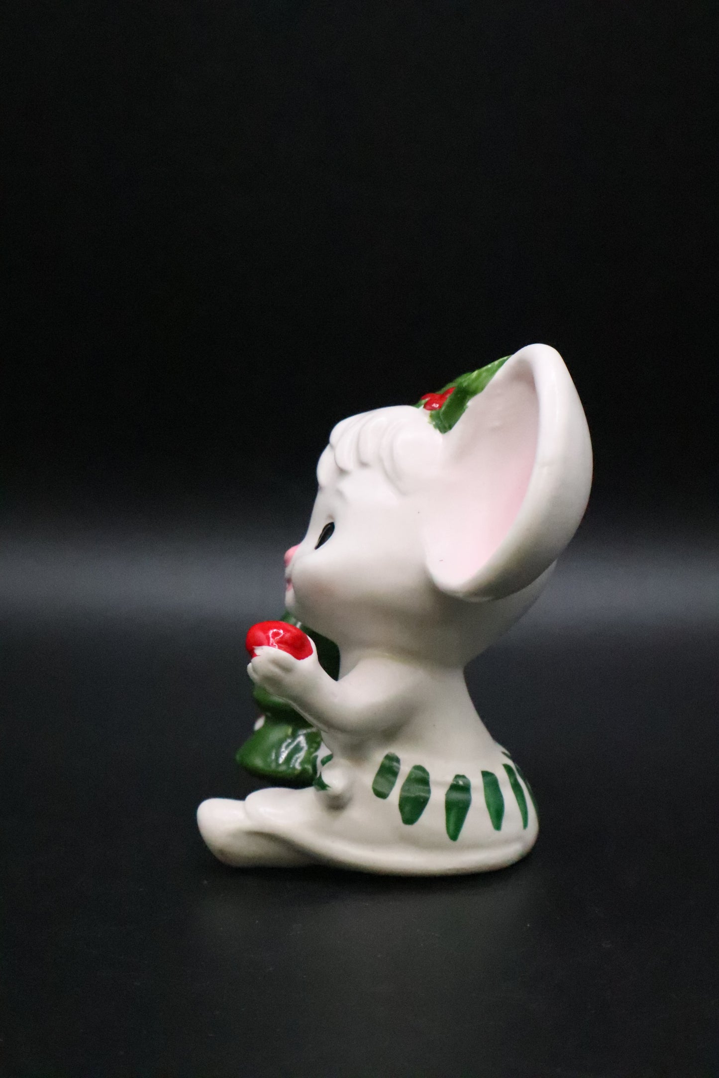 VINTAGE NAPCOWARE CERAMIC MOUSE WITH TREE