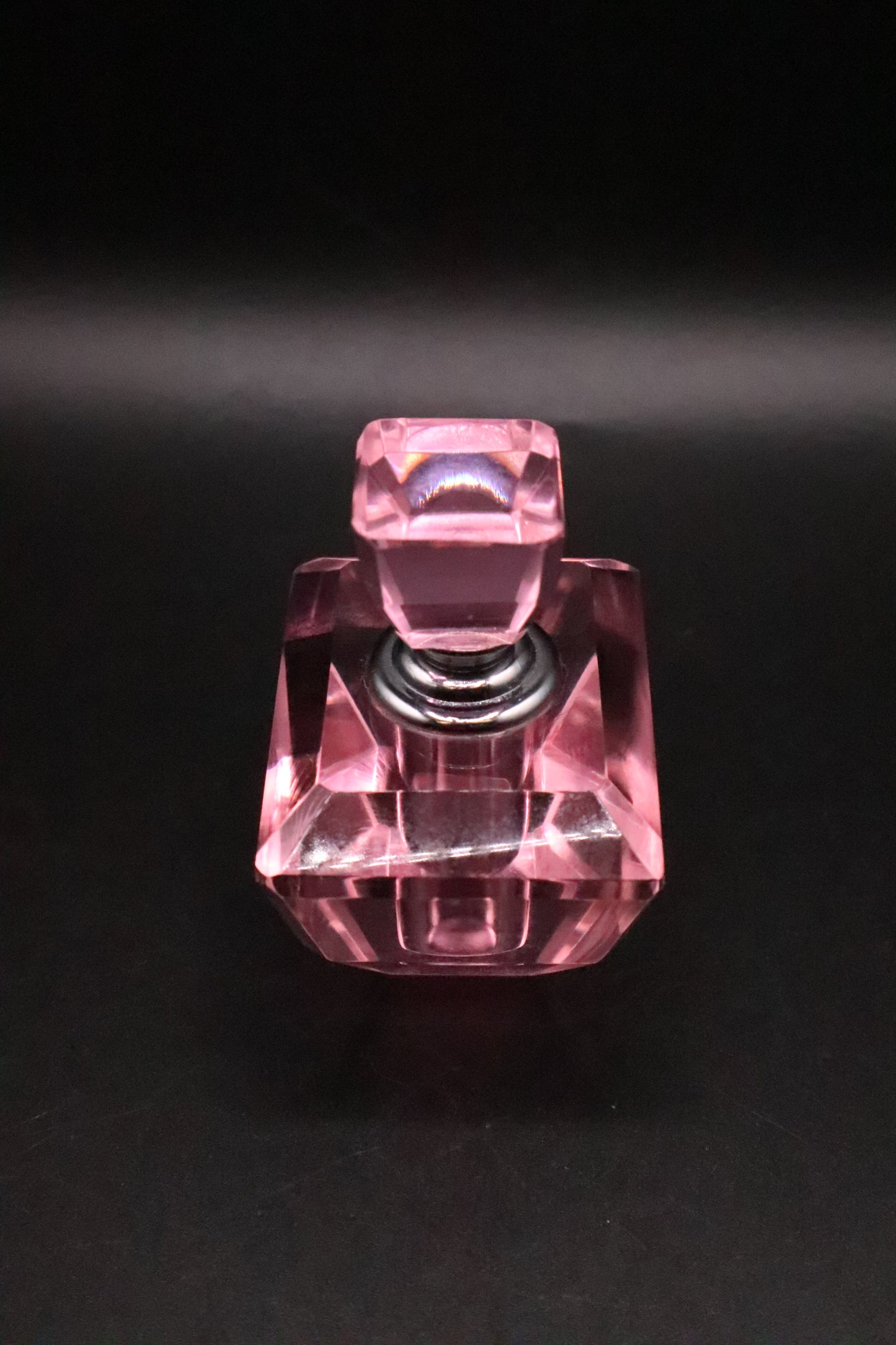 VINTAGE PINK FACETED CRYSTAL PERFUME BOTTLE