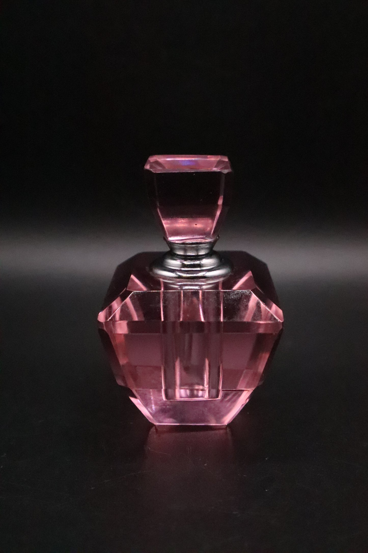 VINTAGE PINK FACETED CRYSTAL PERFUME BOTTLE