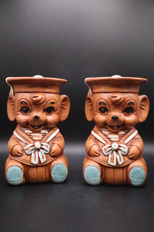 VINTAGE WINTON TWIN SAILOR MILE SHAKERS