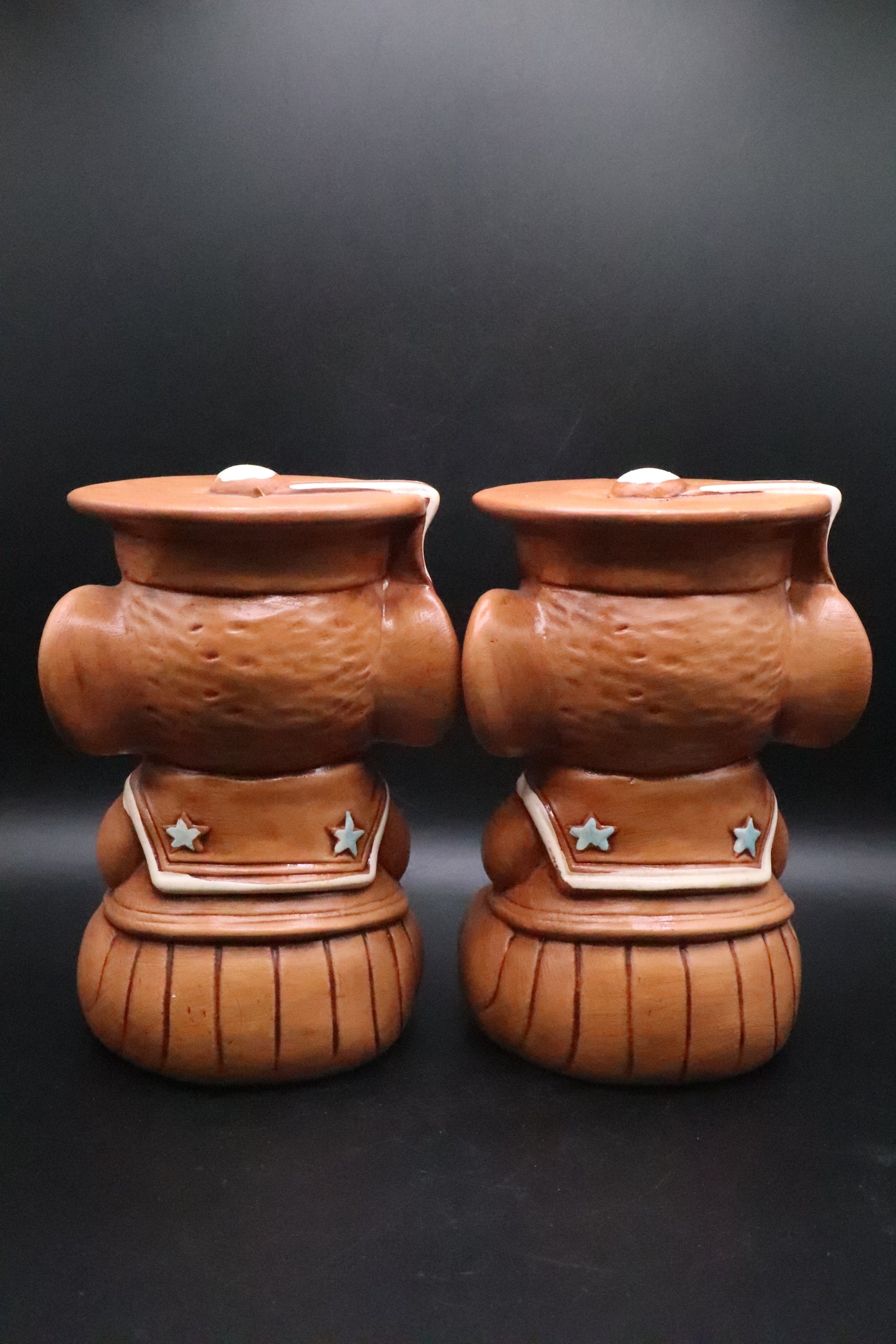 VINTAGE WINTON TWIN SAILOR MILE SHAKERS