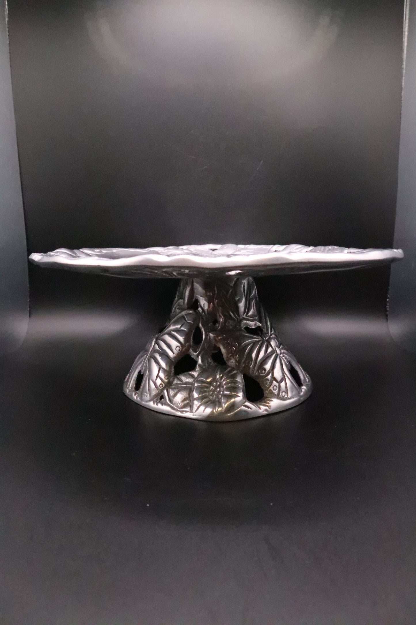 VINTAGE 2003 ARTHUR COURT BUTTERFLY PEWTER PEDESTAL PLATE