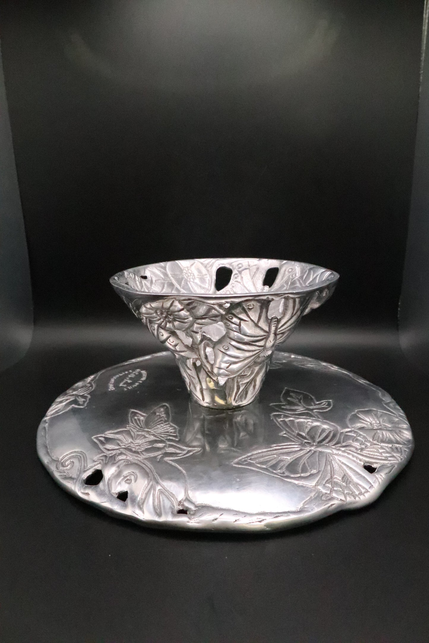 VINTAGE 2003 ARTHUR COURT BUTTERFLY PEWTER PEDESTAL PLATE