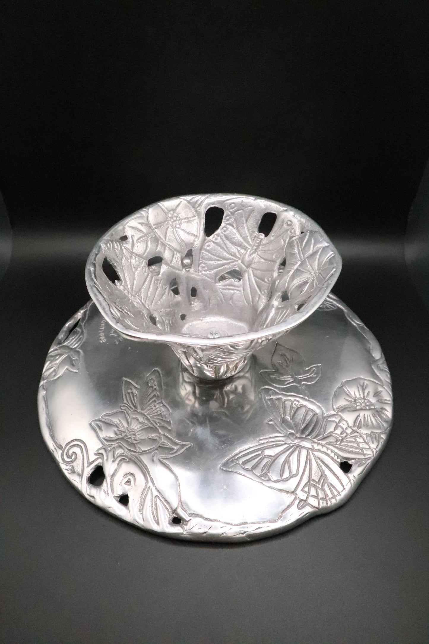 VINTAGE 2003 ARTHUR COURT BUTTERFLY PEWTER PEDESTAL PLATE