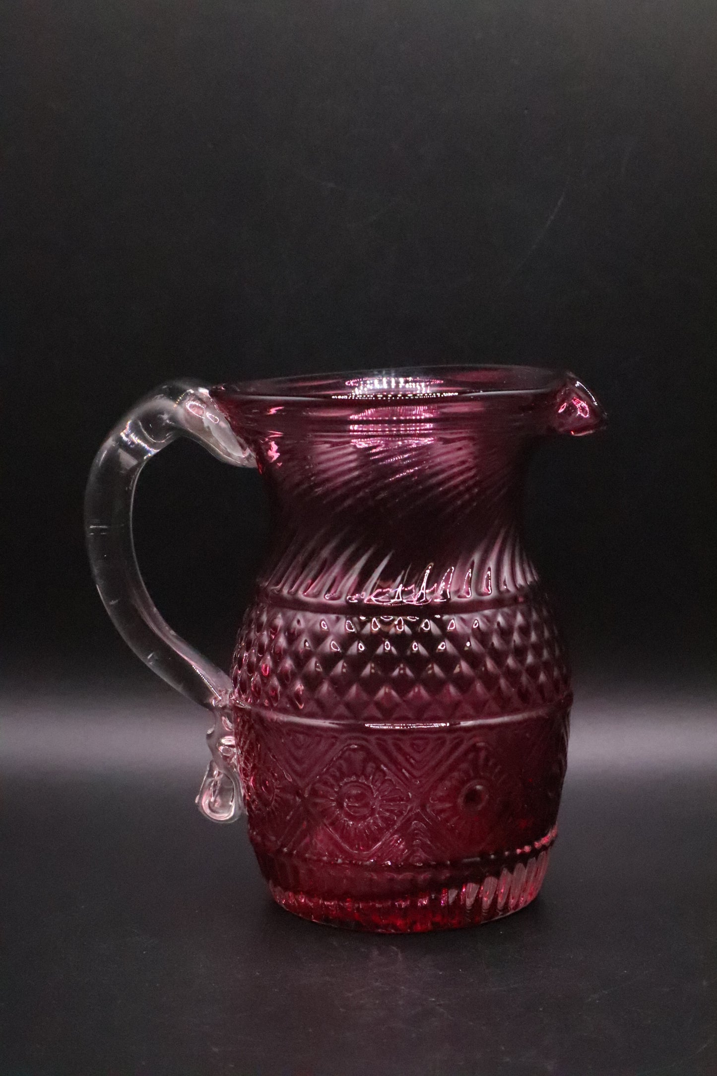 VINTAGE PILGRIM ART GLASS HAND BLOWN CRANBERRY PITCHER BENNINGTON PATTERN
