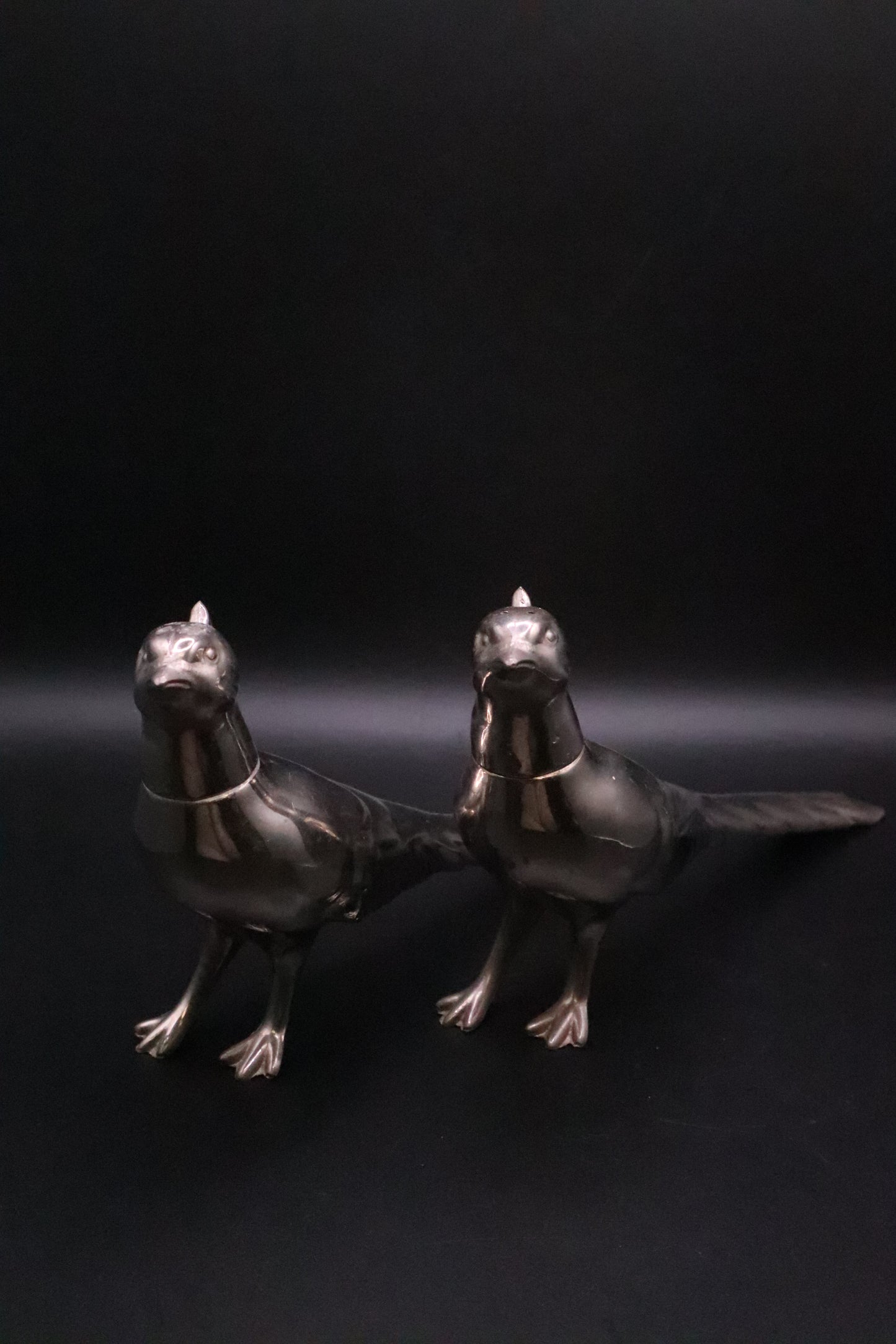 VINTAGE 959 SILVER PHEASANTS SALT AND PEPPER SHAKERS