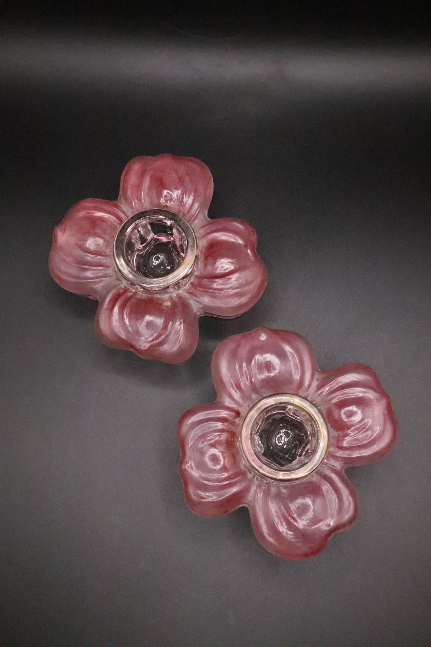 COLONY CRYSTAL PINK DOGWOOD FLORAL CANDLEHOLDER (SET OF 2)