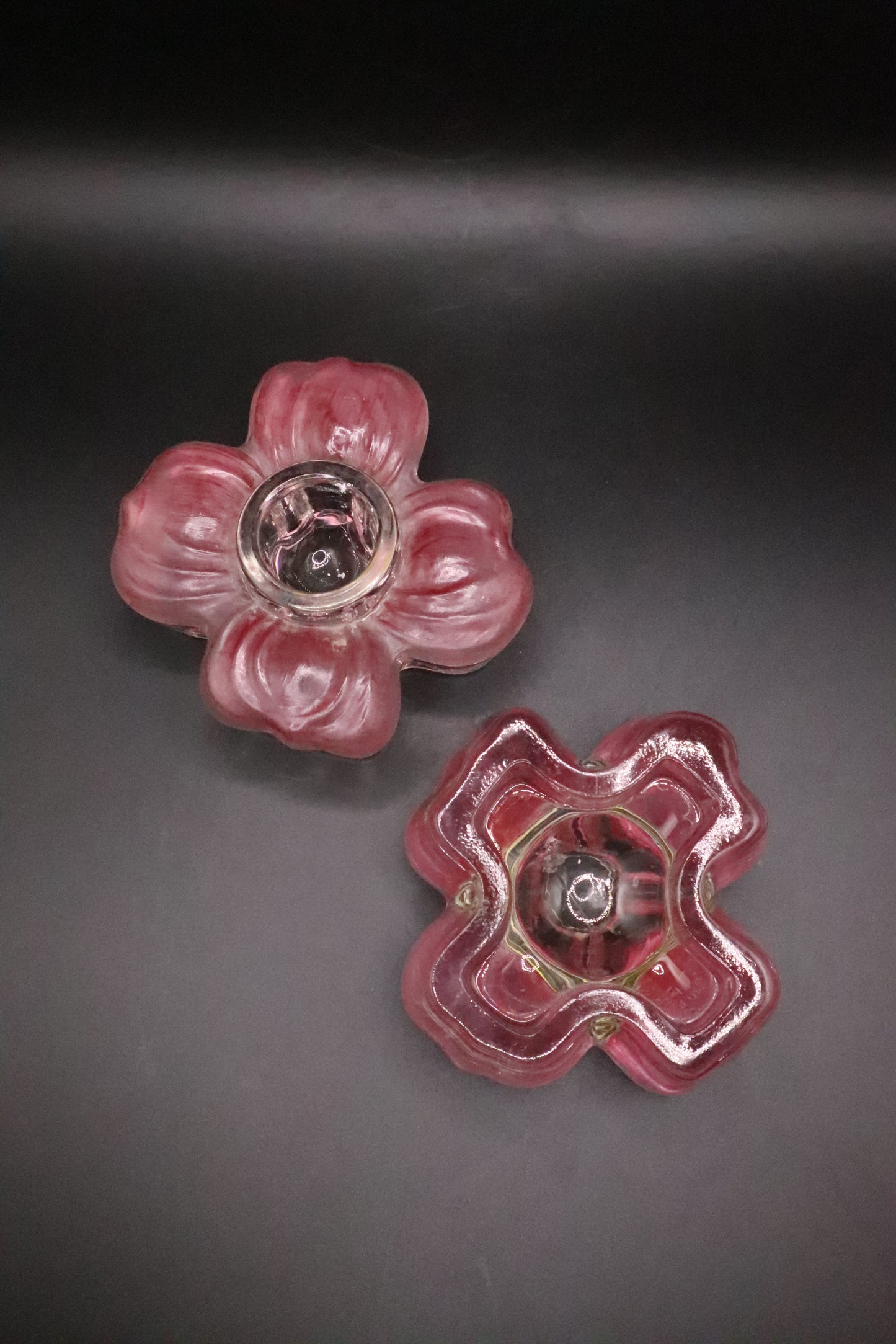 COLONY CRYSTAL PINK DOGWOOD FLORAL CANDLEHOLDER (SET OF 2)