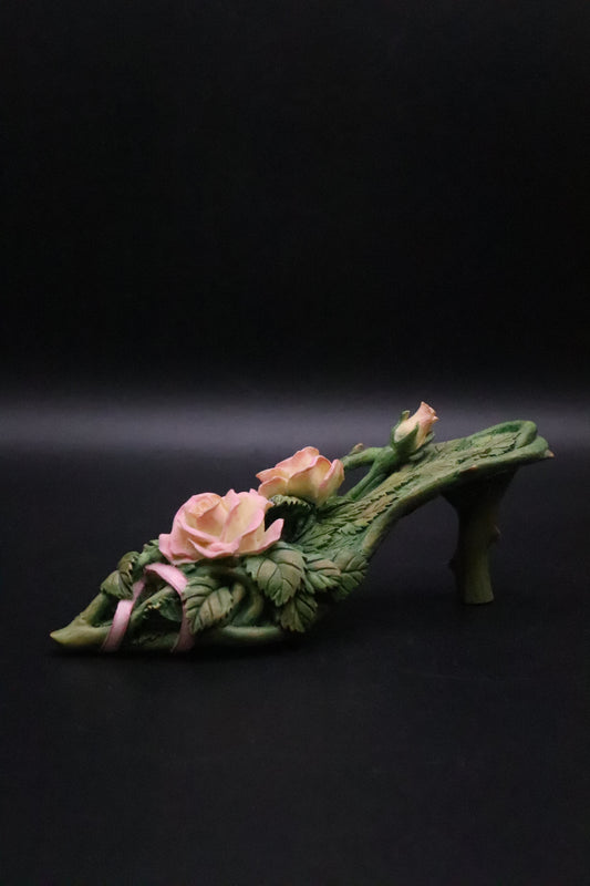 VINTAGE COLLECTIBLE JUST THE RIGHT SHOE COURAGEOUS ROSE CANCER AWARENESS SHOE
