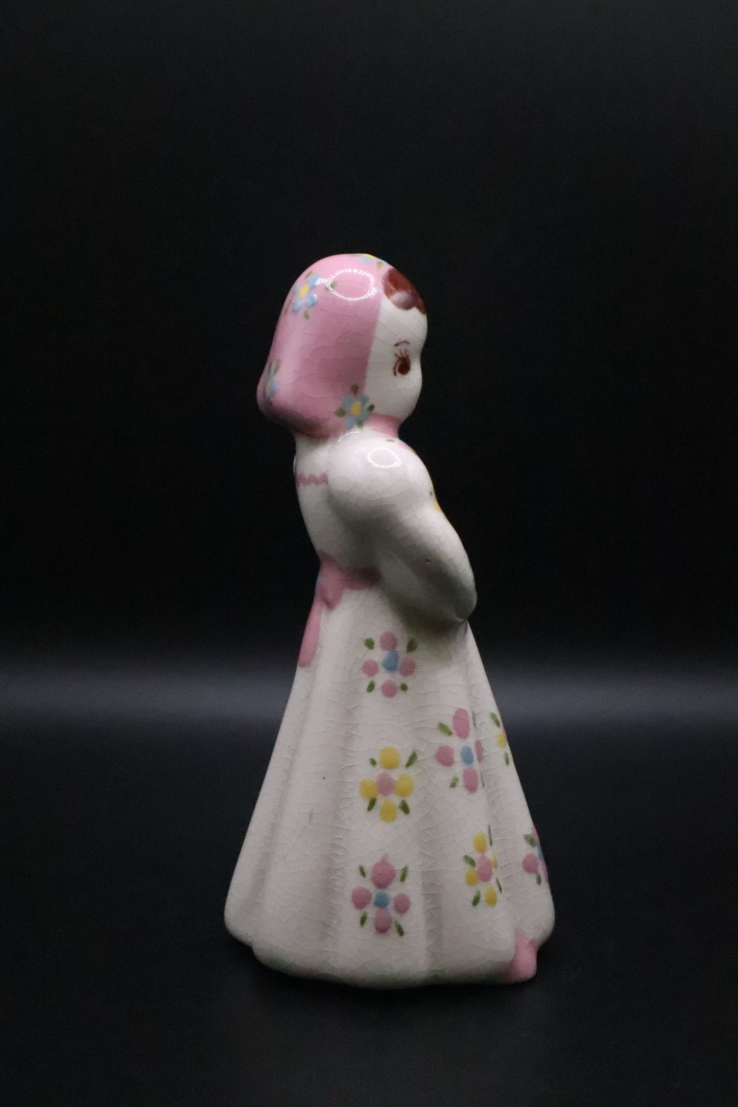 VINTAGE CERAMIC FLORAL GIRL