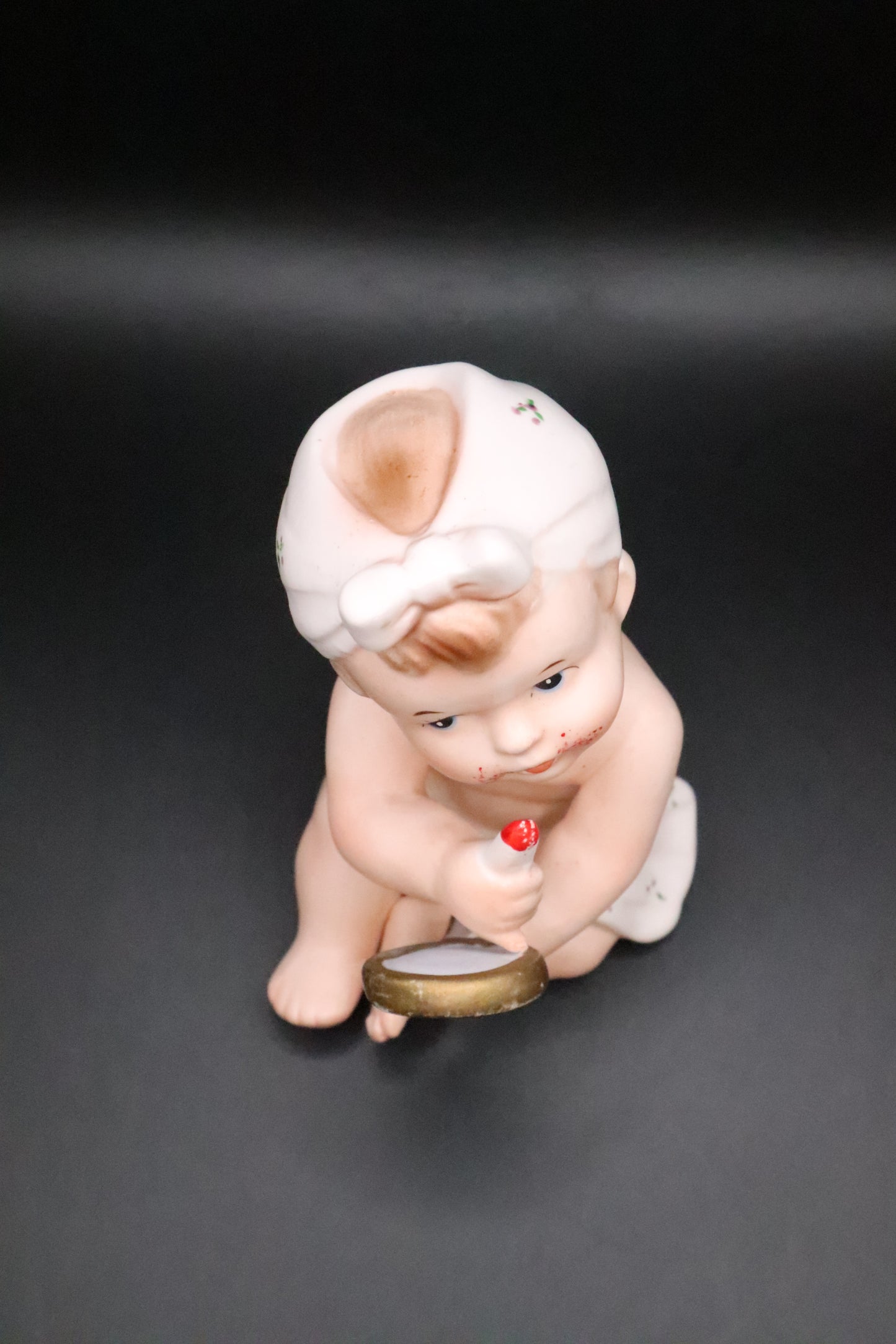NAPCO BABY GIRL FIGURINE
