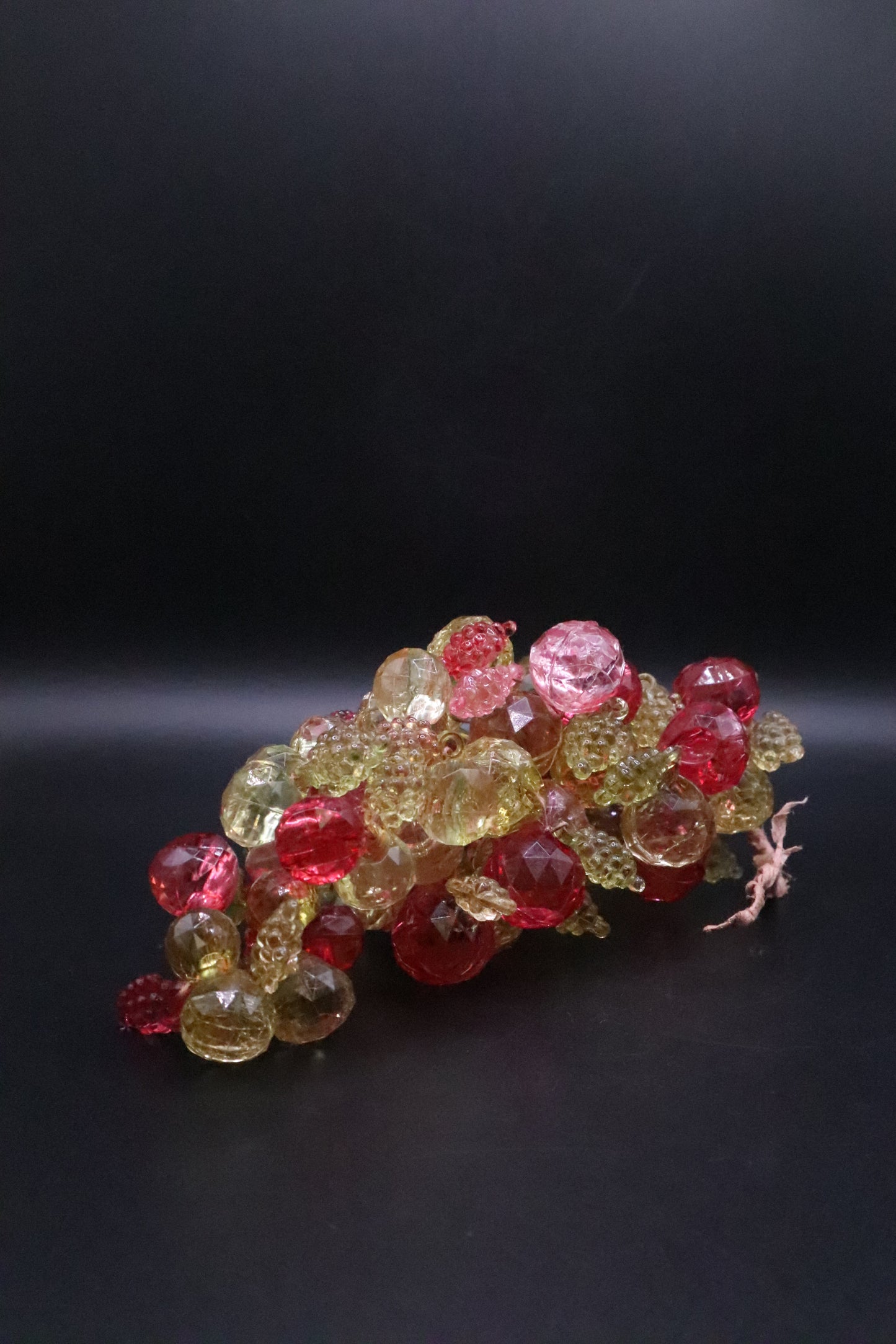 VINTAGE MCM PINK/AMBER LUCITE GRAPE CLUSTER