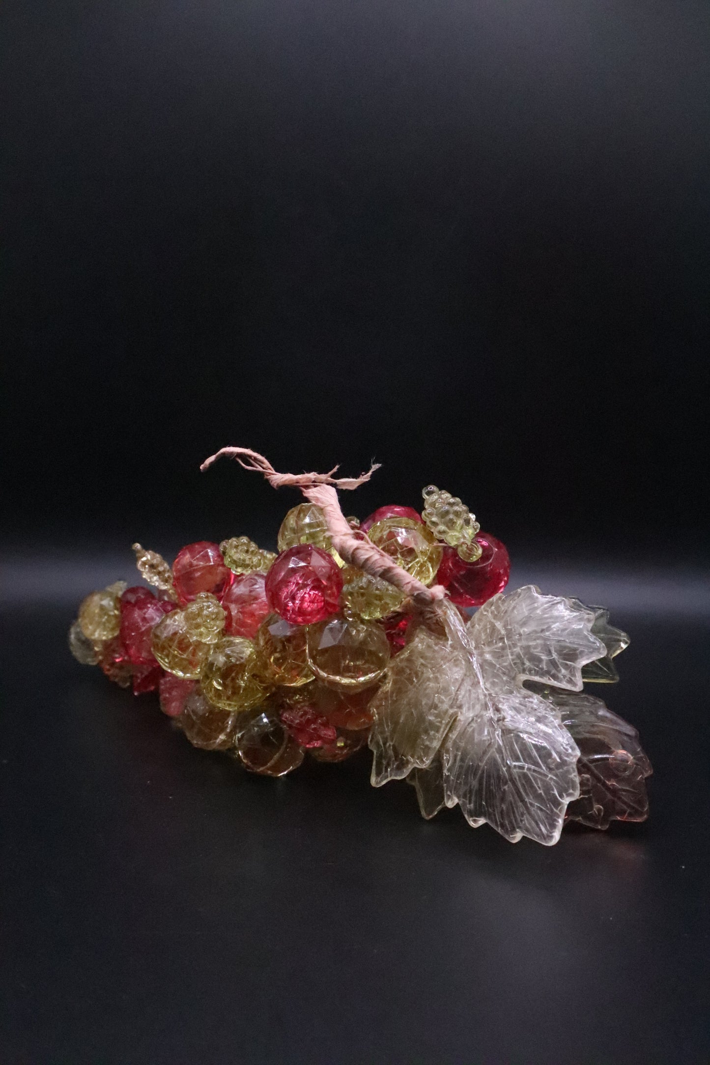 VINTAGE MCM PINK/AMBER LUCITE GRAPE CLUSTER