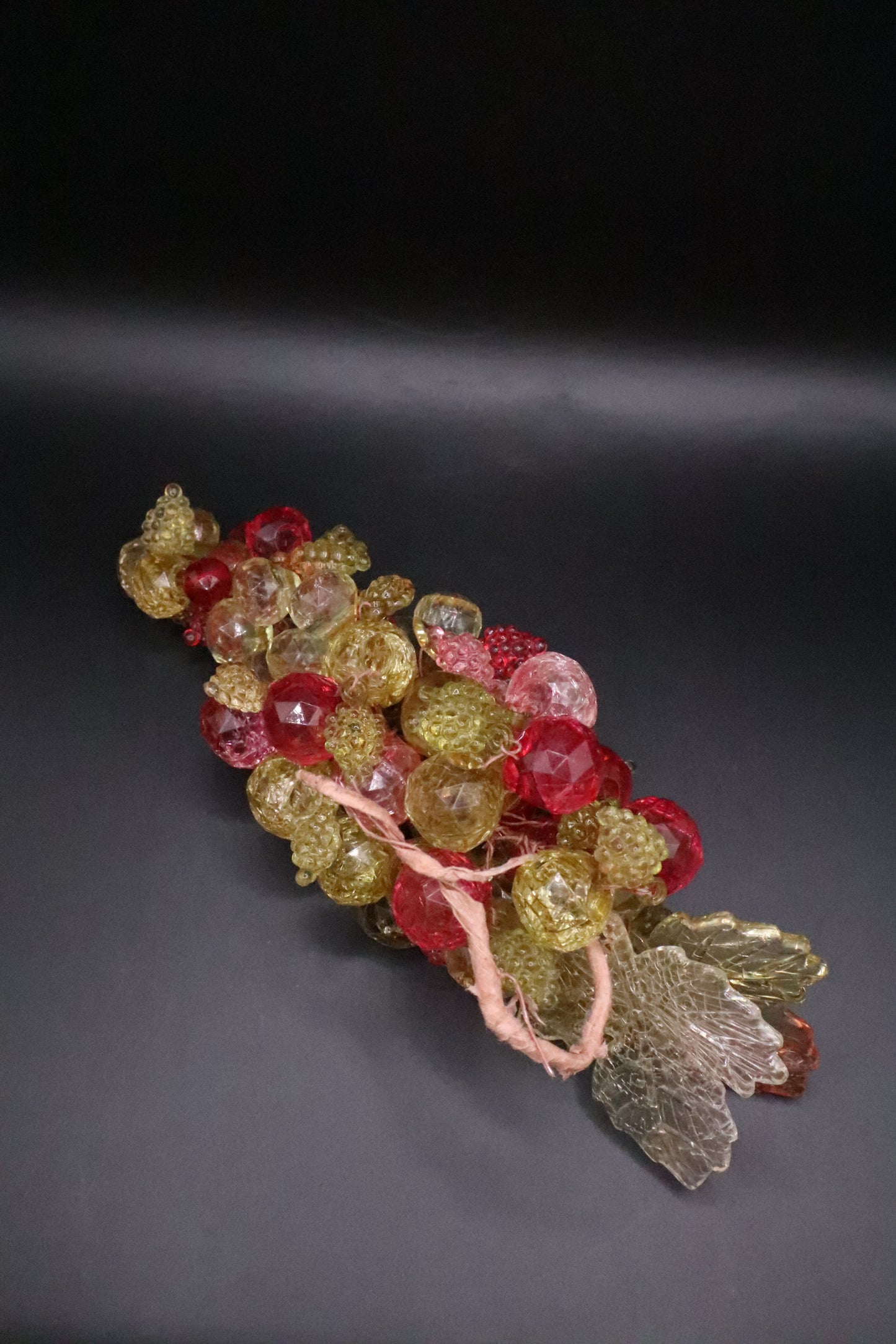 VINTAGE MCM PINK/AMBER LUCITE GRAPE CLUSTER