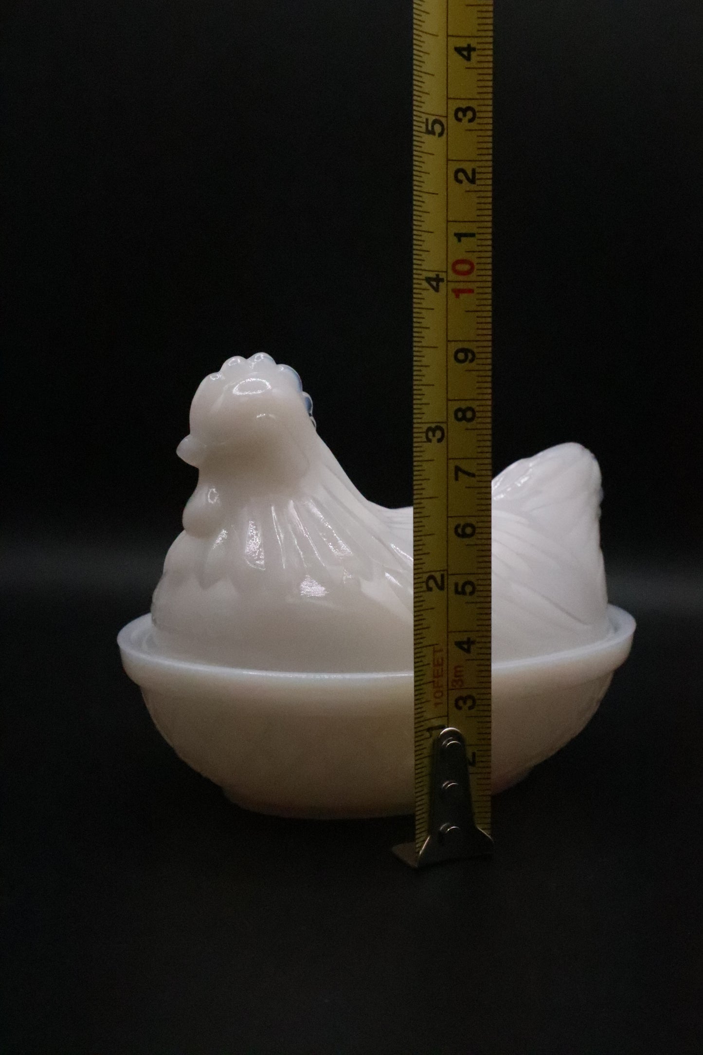 VINTAGE MILK GLASS HEN ON NEST