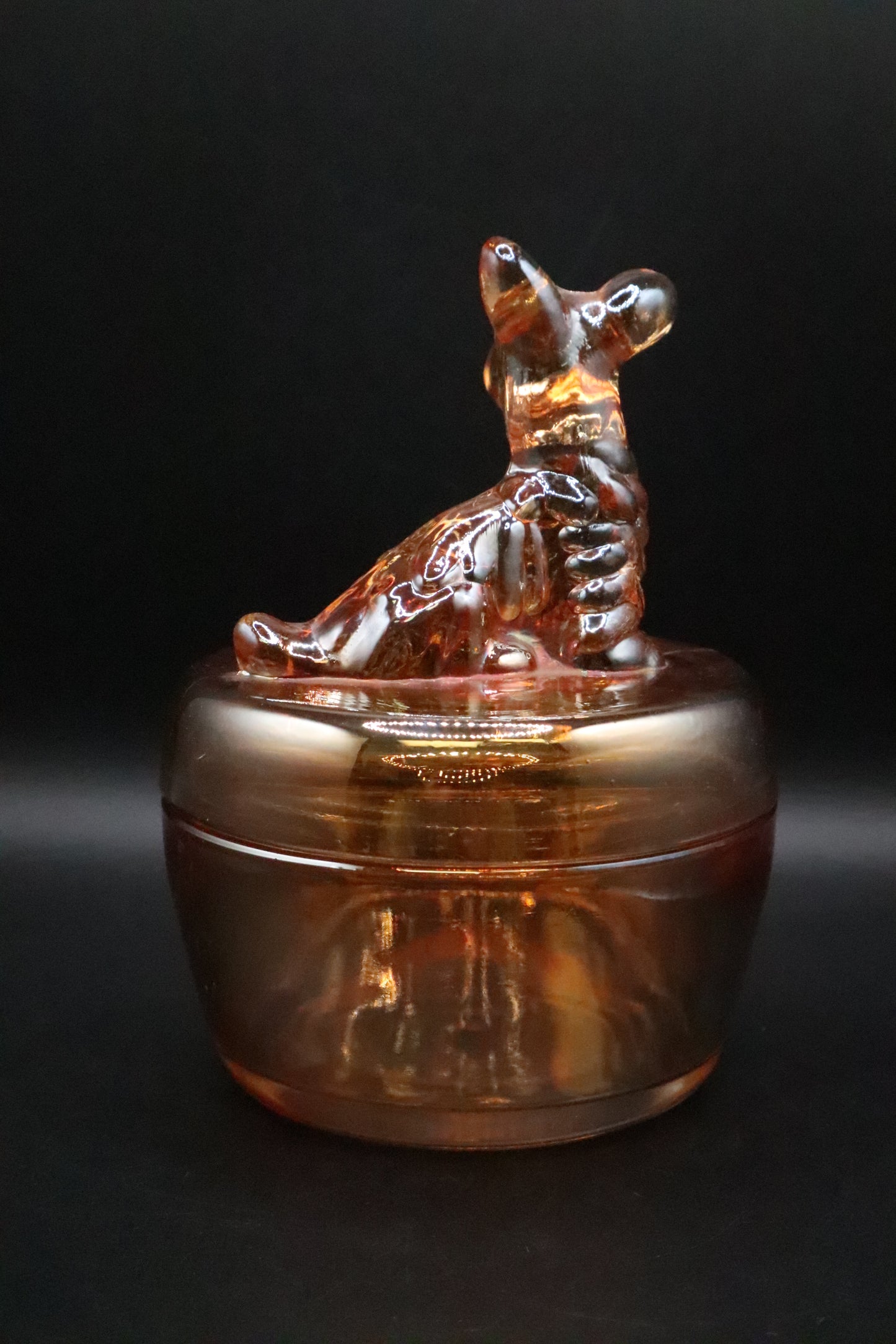 VINTAGE JEANNETTE MARIGOLD CARNIVAL GLASS TERRIER SCOTTY DOG COVERED DISH