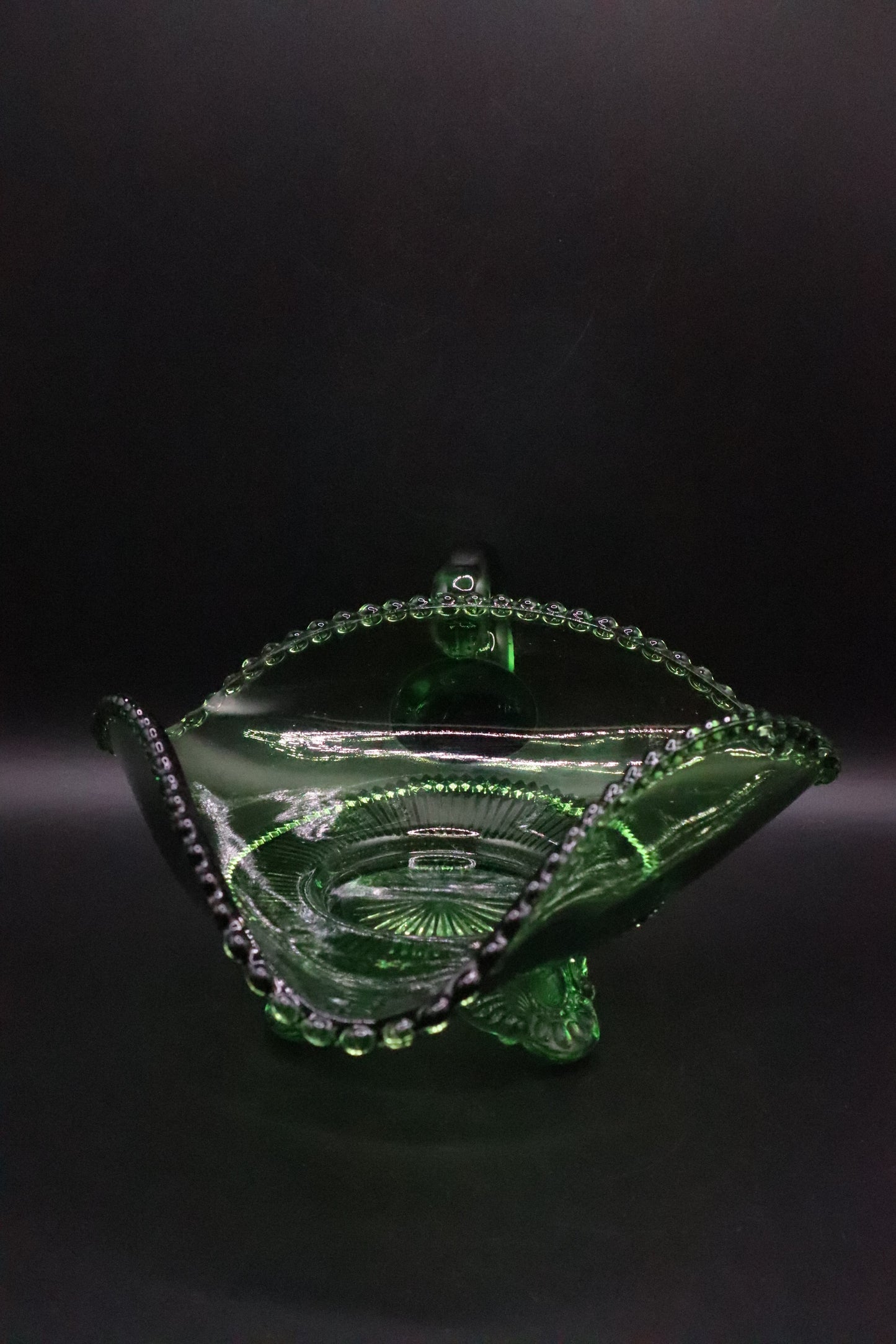 VINTAGE 3 SIDED GREEN DISH OR CANDLE HOLDER WITH BUBBLE EDGE