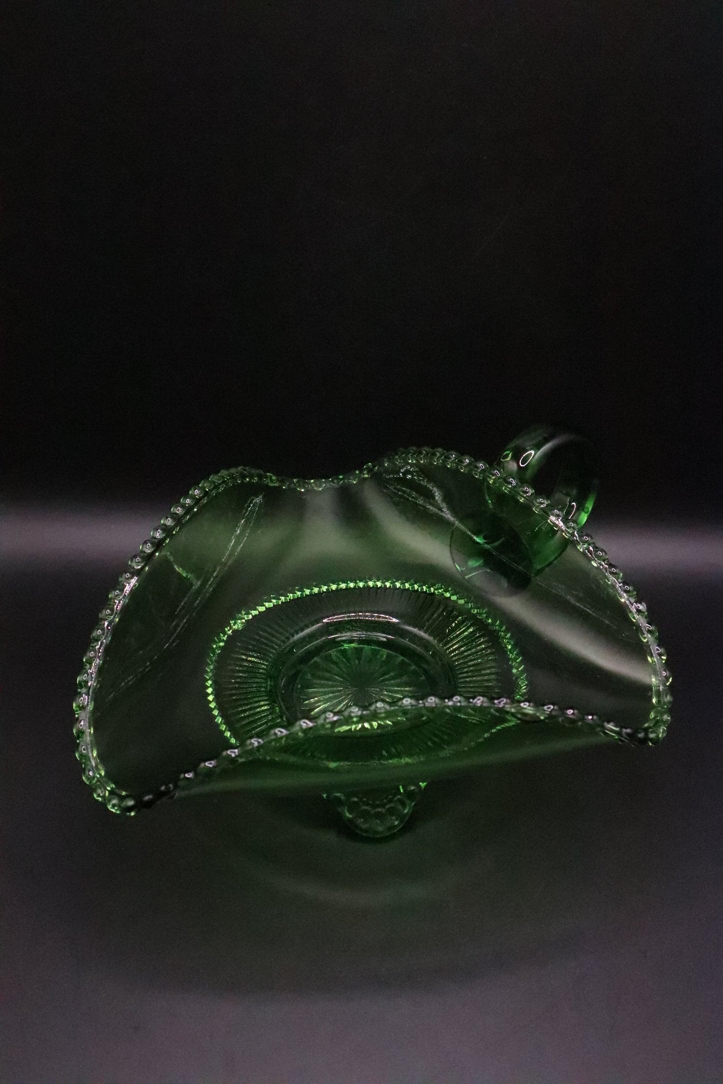 VINTAGE 3 SIDED GREEN DISH OR CANDLE HOLDER WITH BUBBLE EDGE
