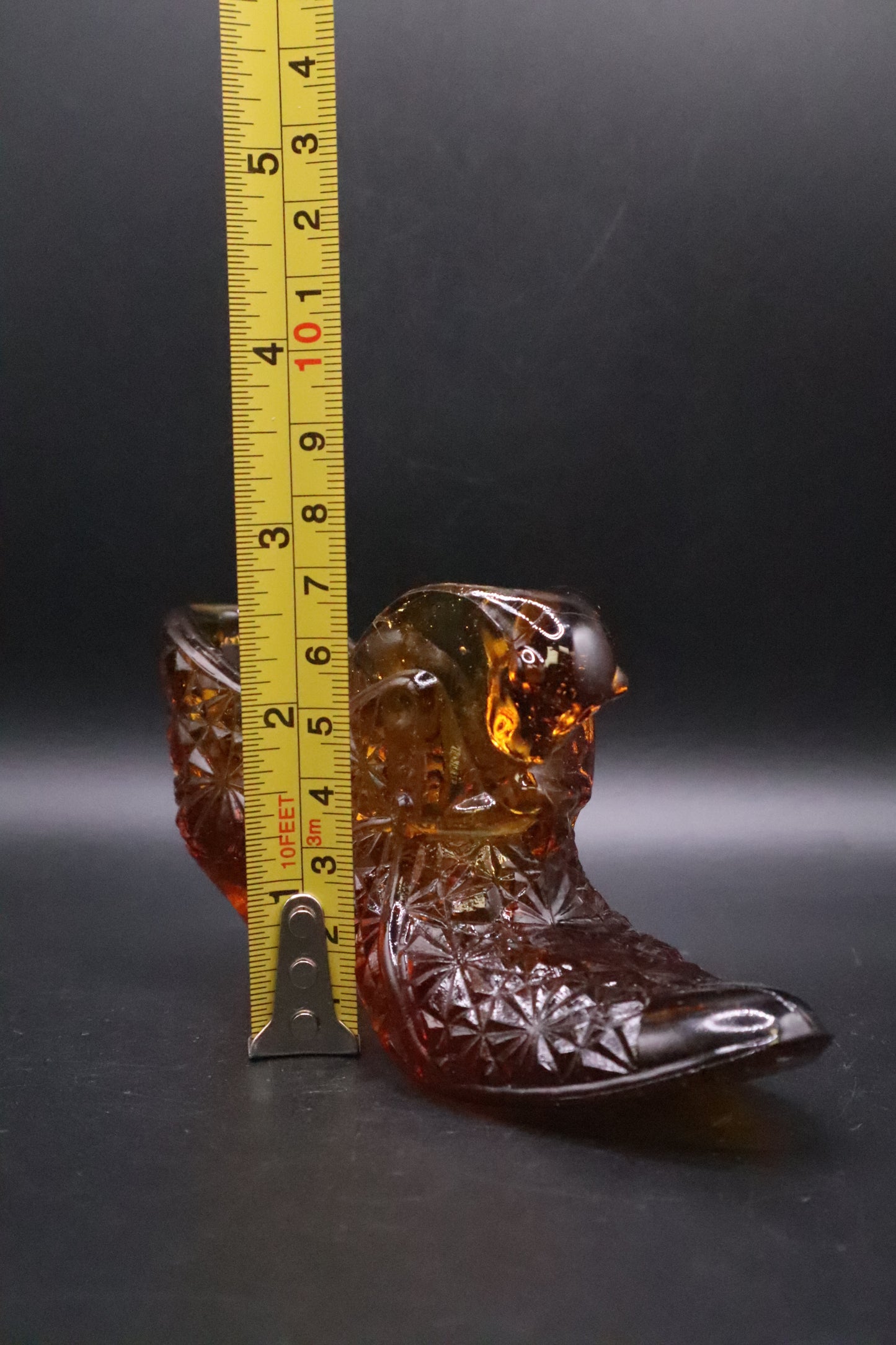 VINTAGE LE SMITH AMBER DAISY ART GLASS CAT SHOE