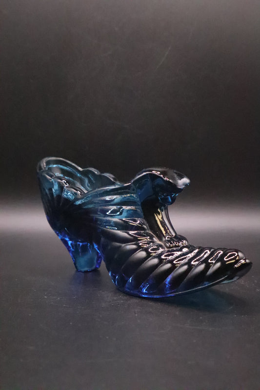 FENTON 1990's COBALT GLASS CATS HEAD SLIPPER