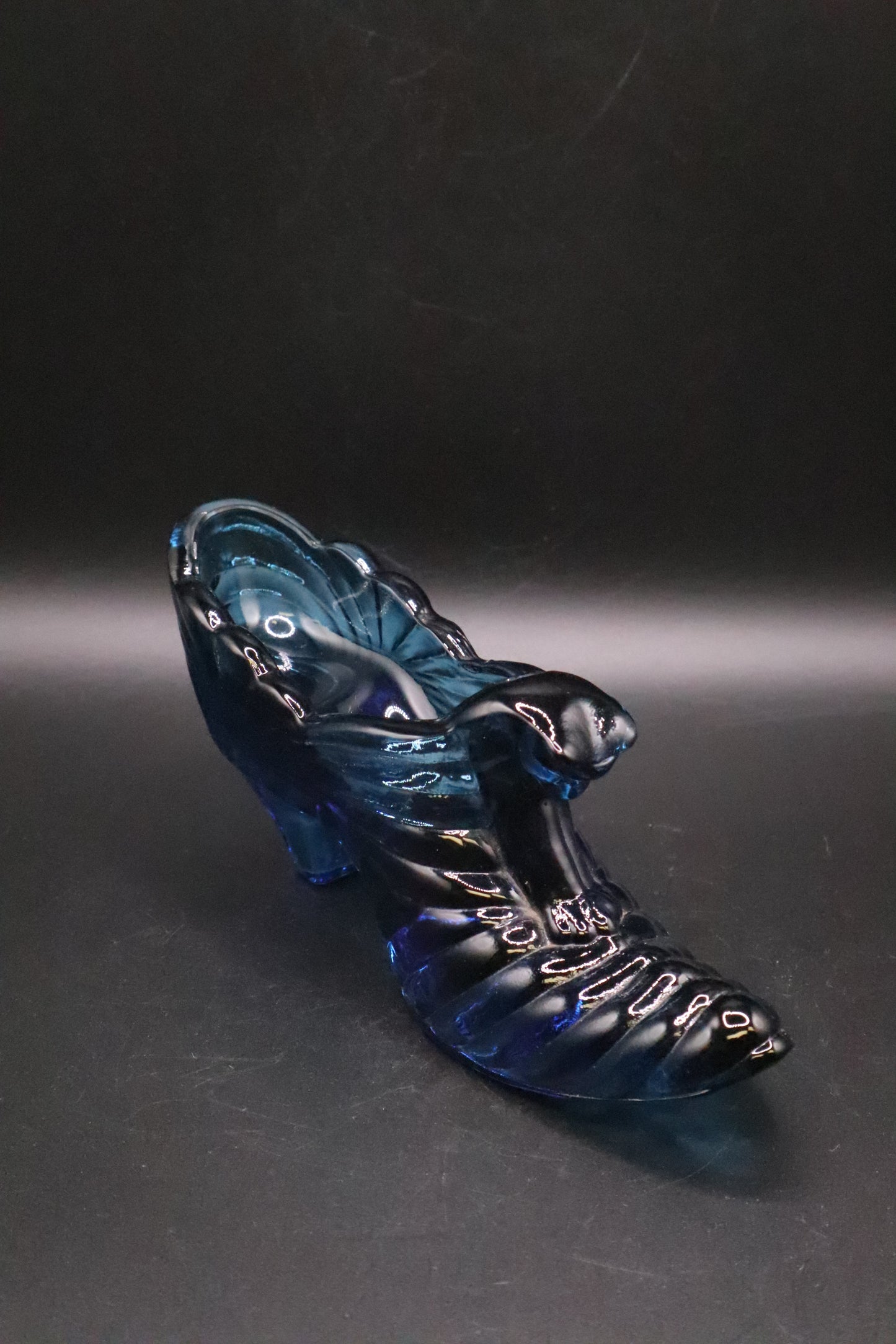 FENTON 1990's COBALT GLASS CATS HEAD SLIPPER