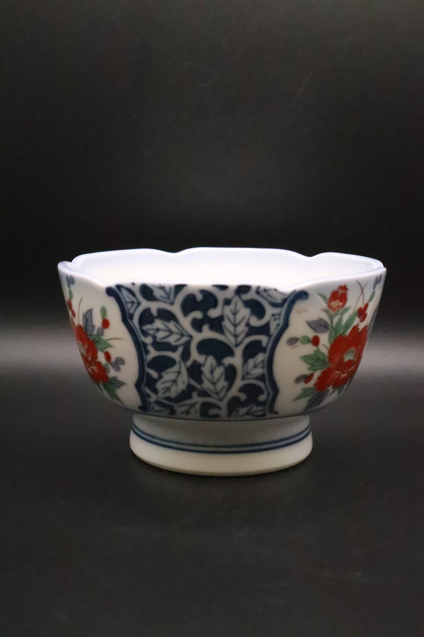VINTAGE JAPANESE HAND PAINTED BOWL TALL FLOWER DESIGN