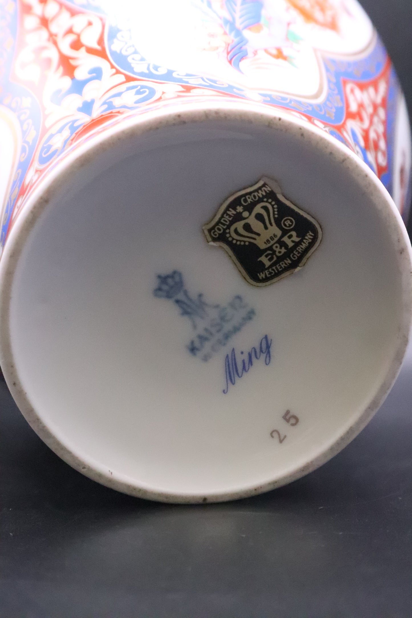 AK KAISER WEST GERMANY MING VASE CHINOISERIE SPLENDID FLOWER BIRD