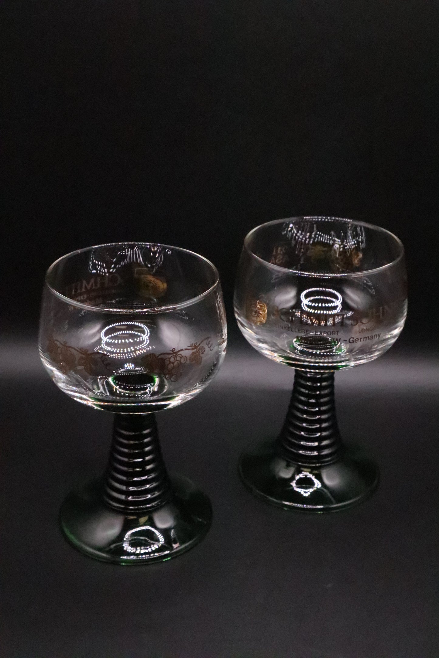 VINTAGE SCHMITT SÖHNE WINERY GERMAN WINE GLASSES (PAIR)