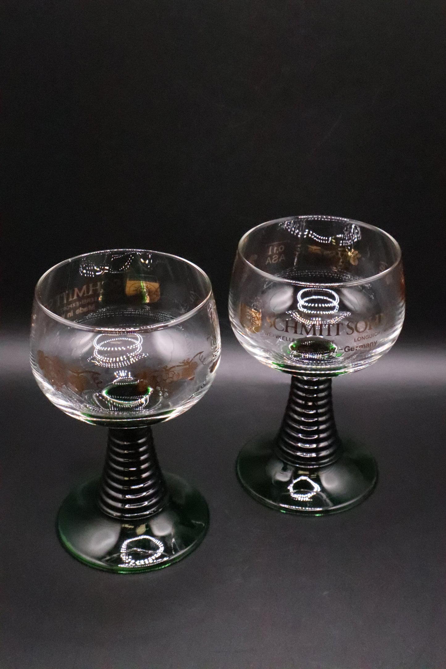 VINTAGE SCHMITT SÖHNE WINERY GERMAN WINE GLASSES (PAIR)