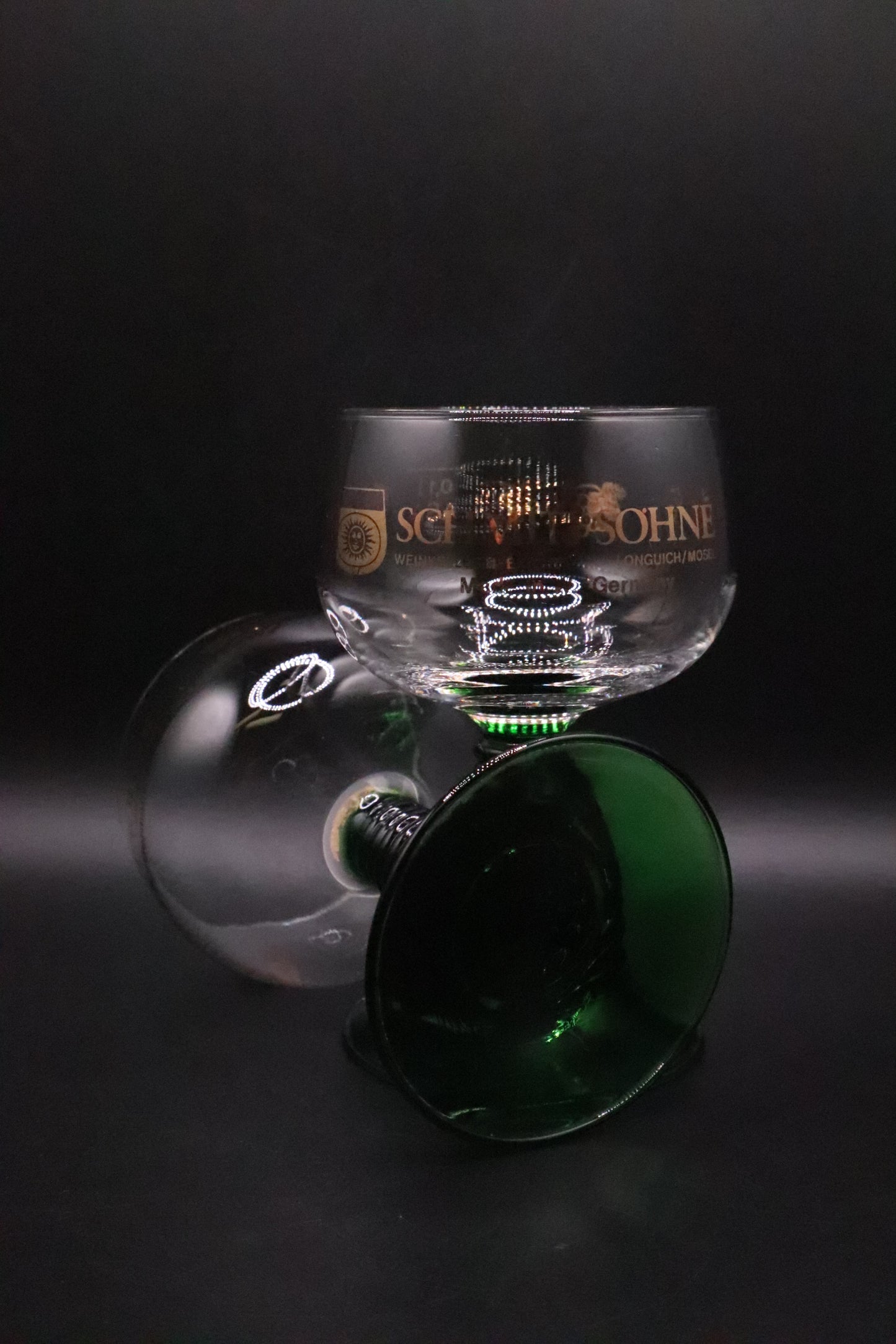 VINTAGE SCHMITT SÖHNE WINERY GERMAN WINE GLASSES (PAIR)