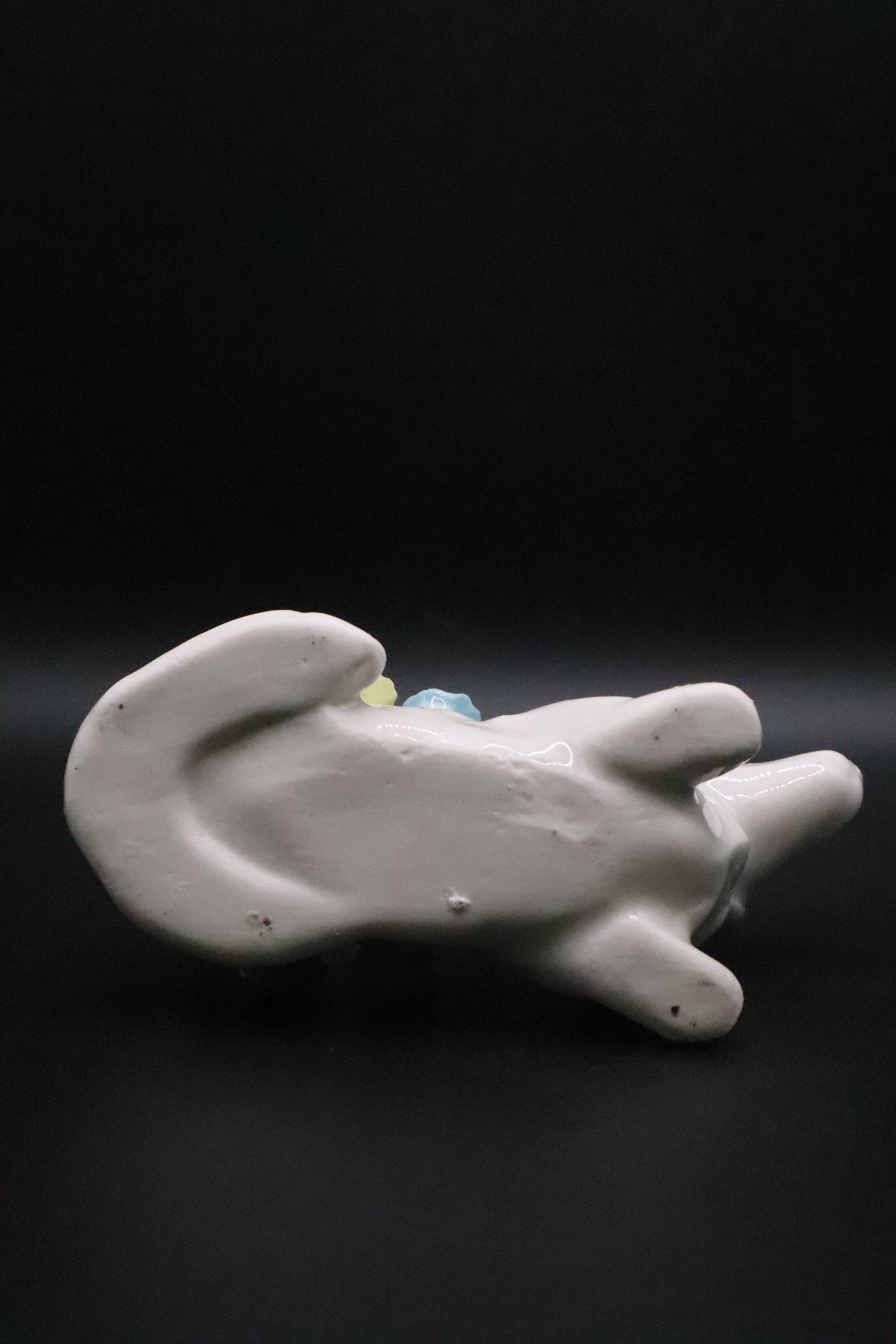 VINTAGE CERAMIC DACHSHUND DOG WITH FLOWERS PIN CUSHION